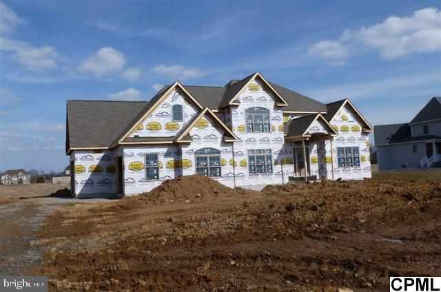A spectacular new build by Hoffman's Custom Contracting four bedrooms w/ 5 1/2 baths, 1st floor master suite, formal dining room w/ butler pantry. Spacious kitchen w/ center island and mud room. Open 2 story great room w/ gas fireplace. Finished LL w/ wet bar and exercise room. 3 car garage on a 1.47 acre lot.