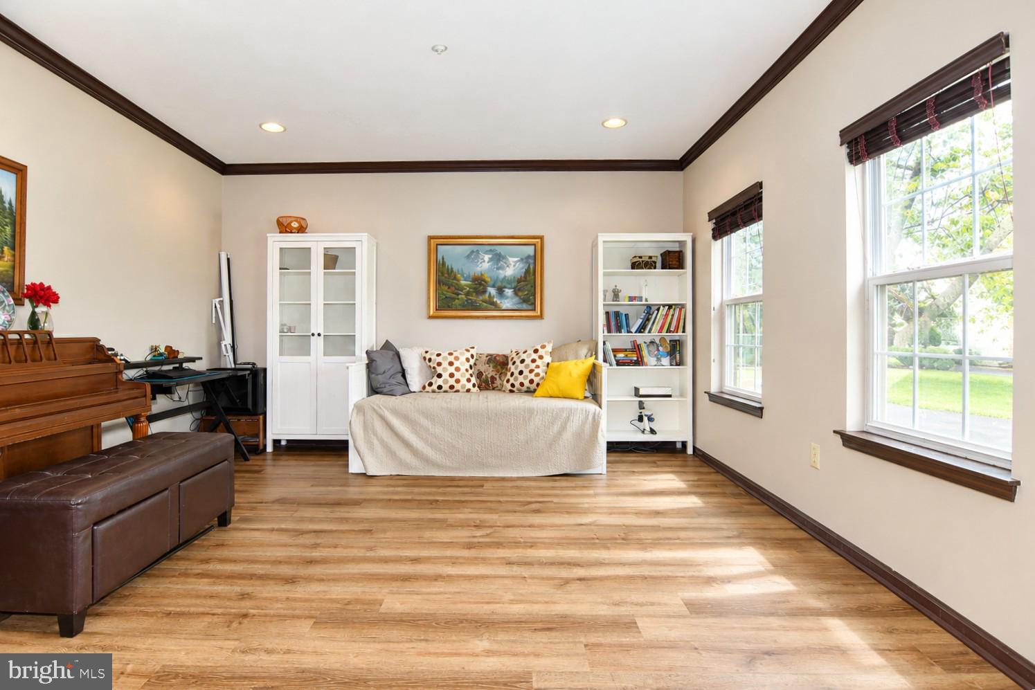 312 ALEXANDER COURT