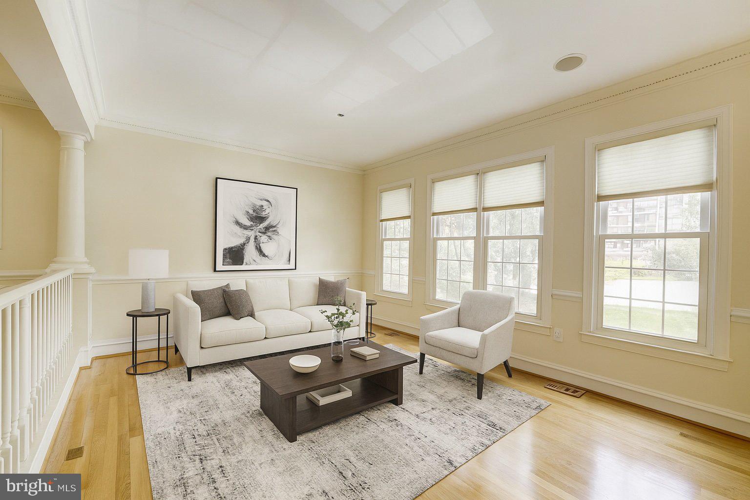 WHITLEY PARK CONDOMINIUM - Residential Lease