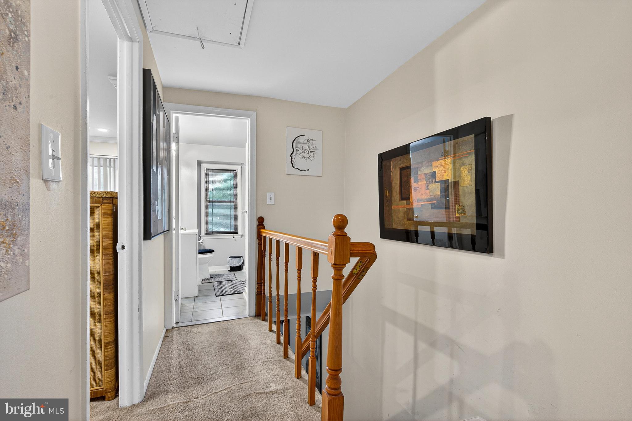 HOLLAND HILL - Residential