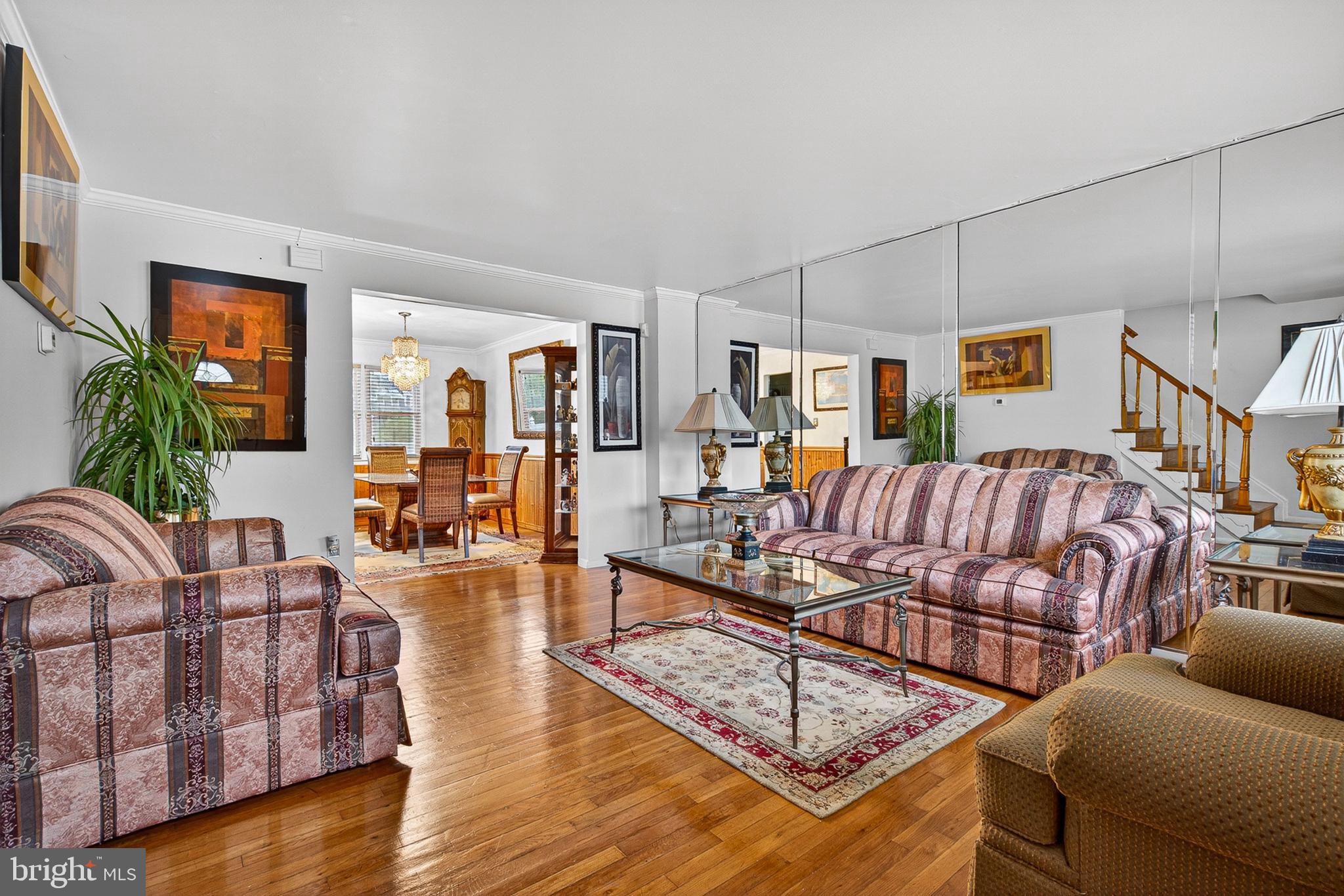 HOLLAND HILL - Residential