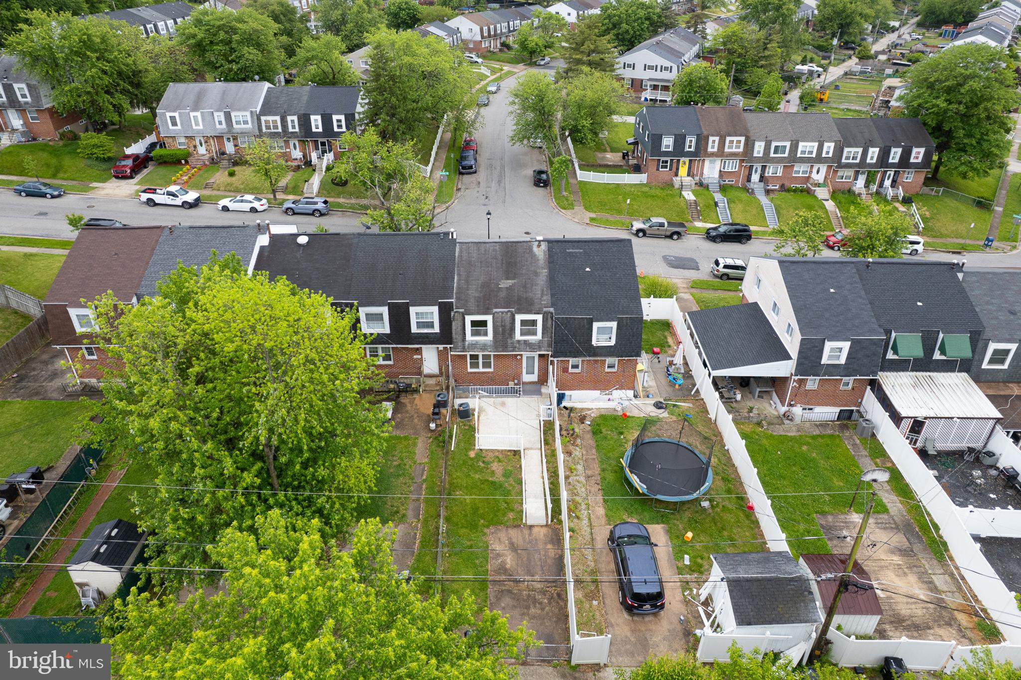 HOLLAND HILL - Residential