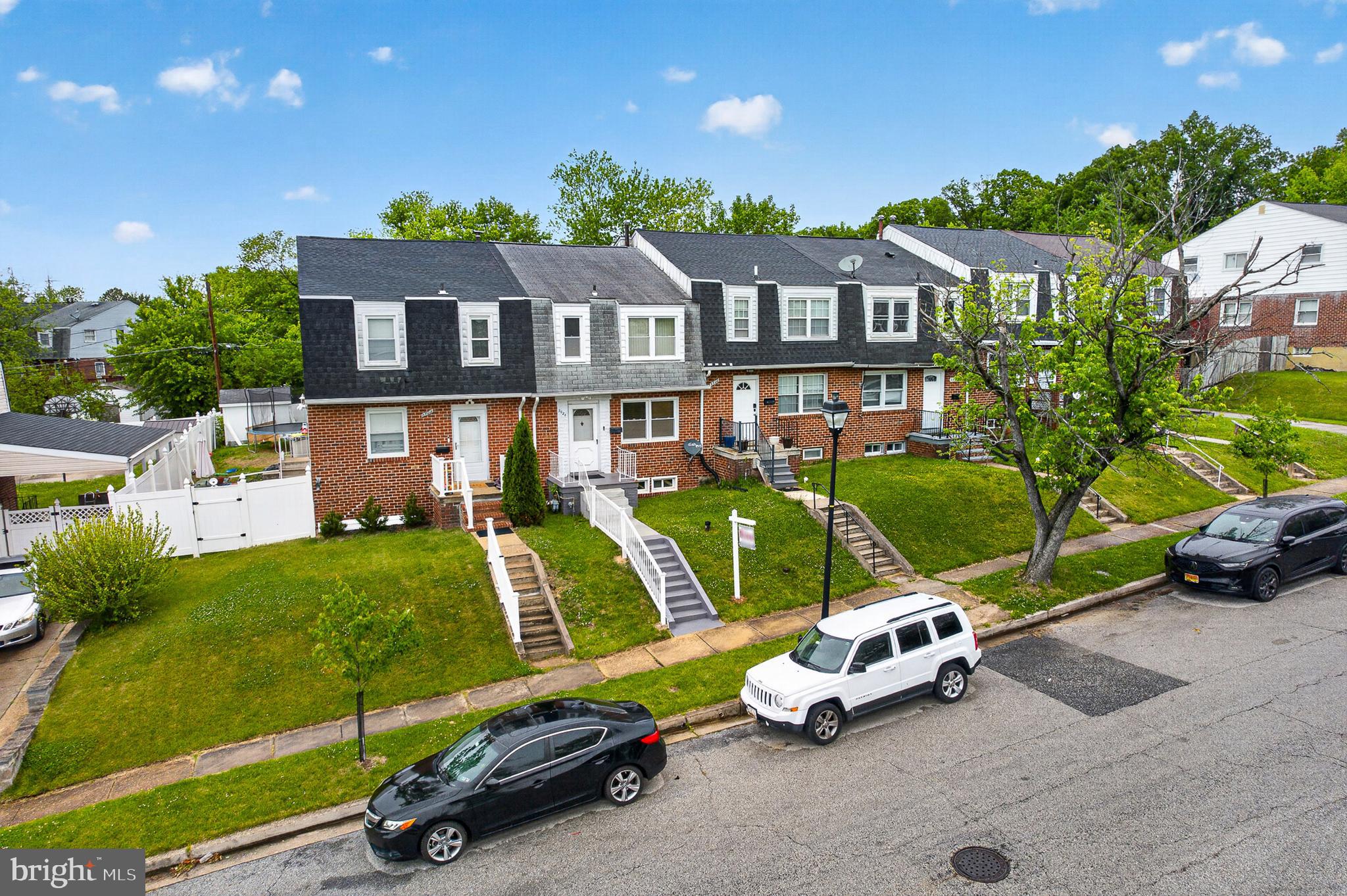 HOLLAND HILL - Residential