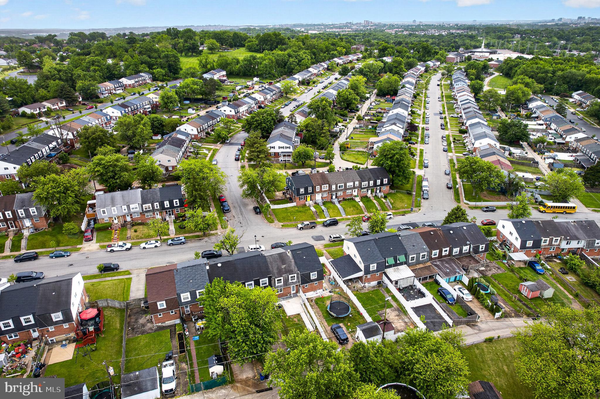 HOLLAND HILL - Residential