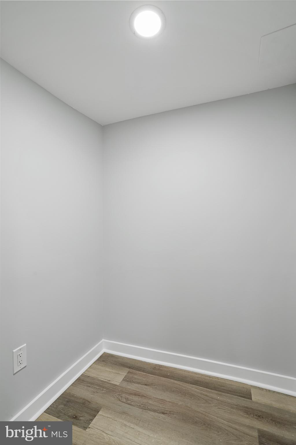 GLENMONT VILLAGE - Residential