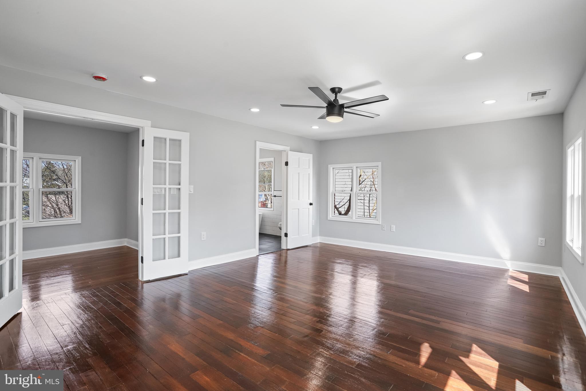 GLENMONT VILLAGE - Residential