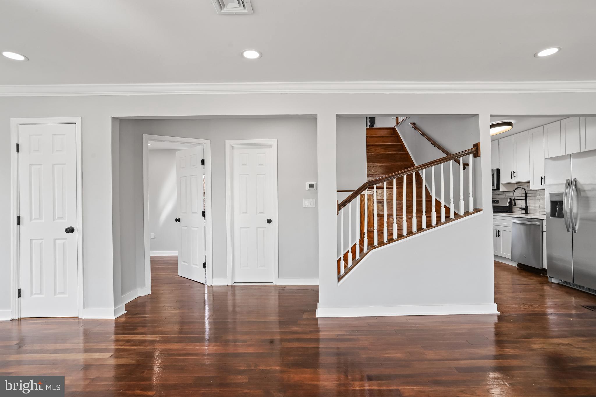 GLENMONT VILLAGE - Residential