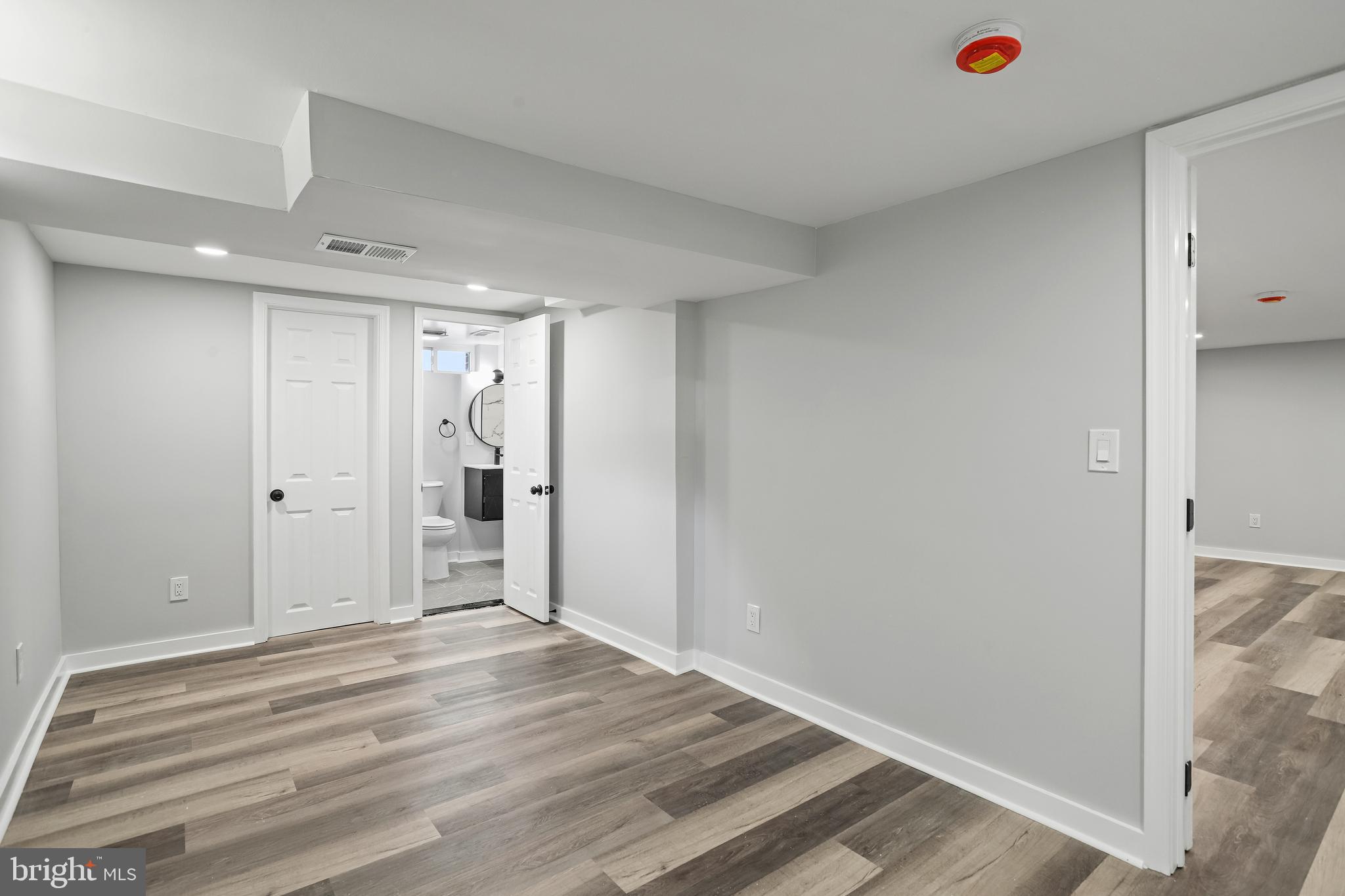 GLENMONT VILLAGE - Residential