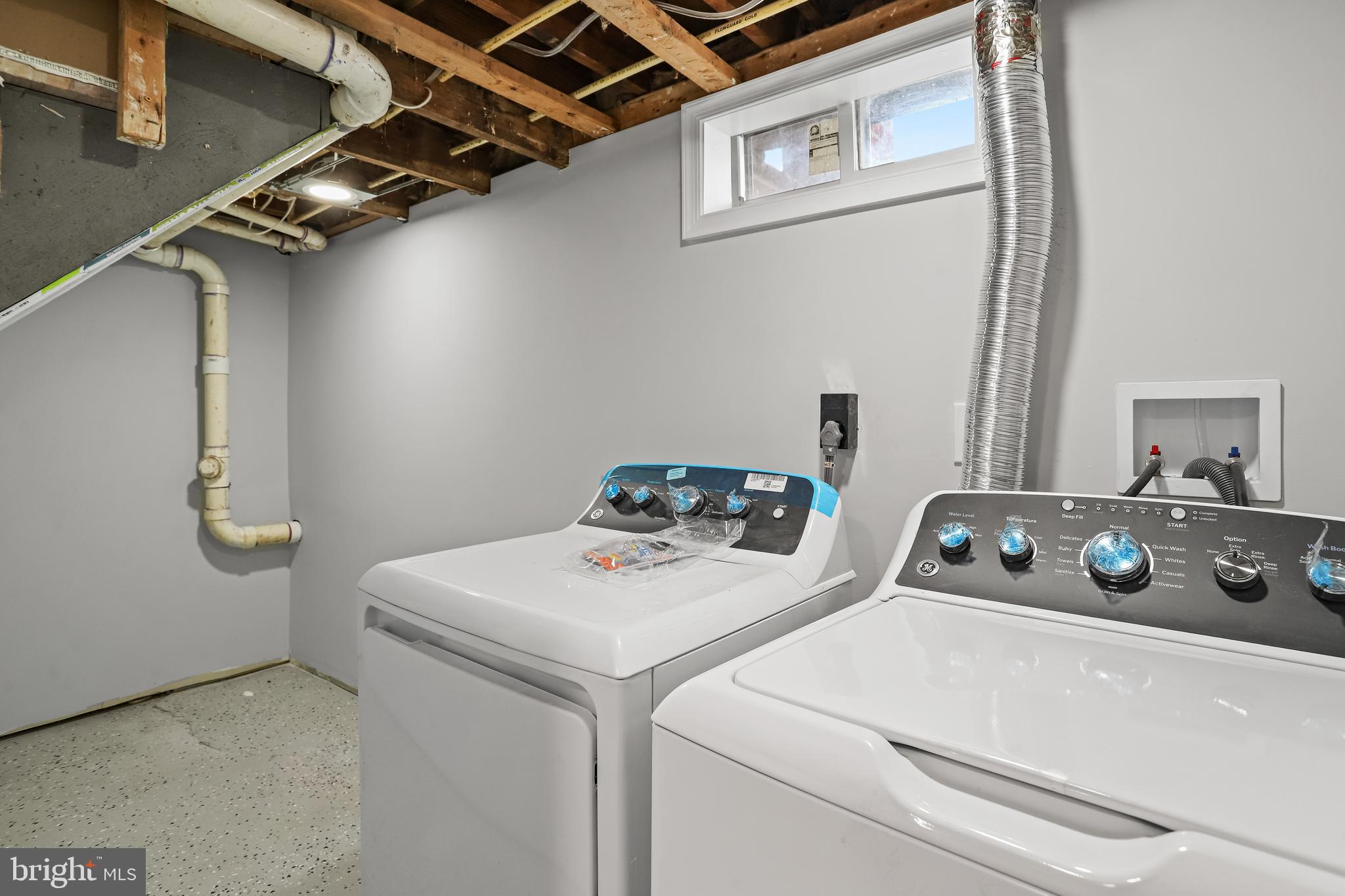 GLENMONT VILLAGE - Residential