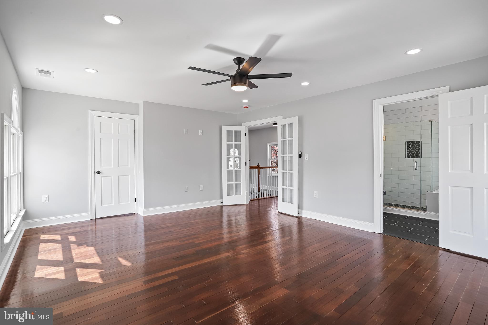 GLENMONT VILLAGE - Residential