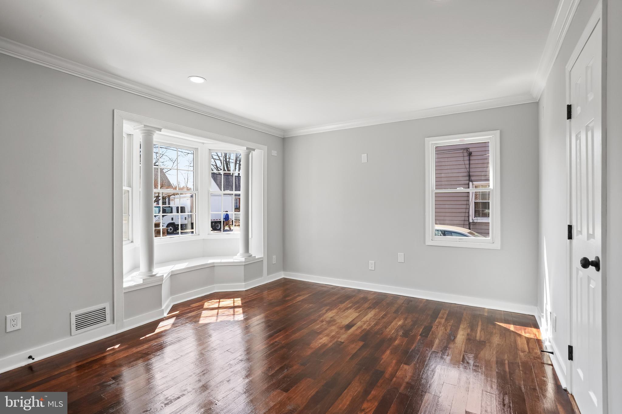 GLENMONT VILLAGE - Residential