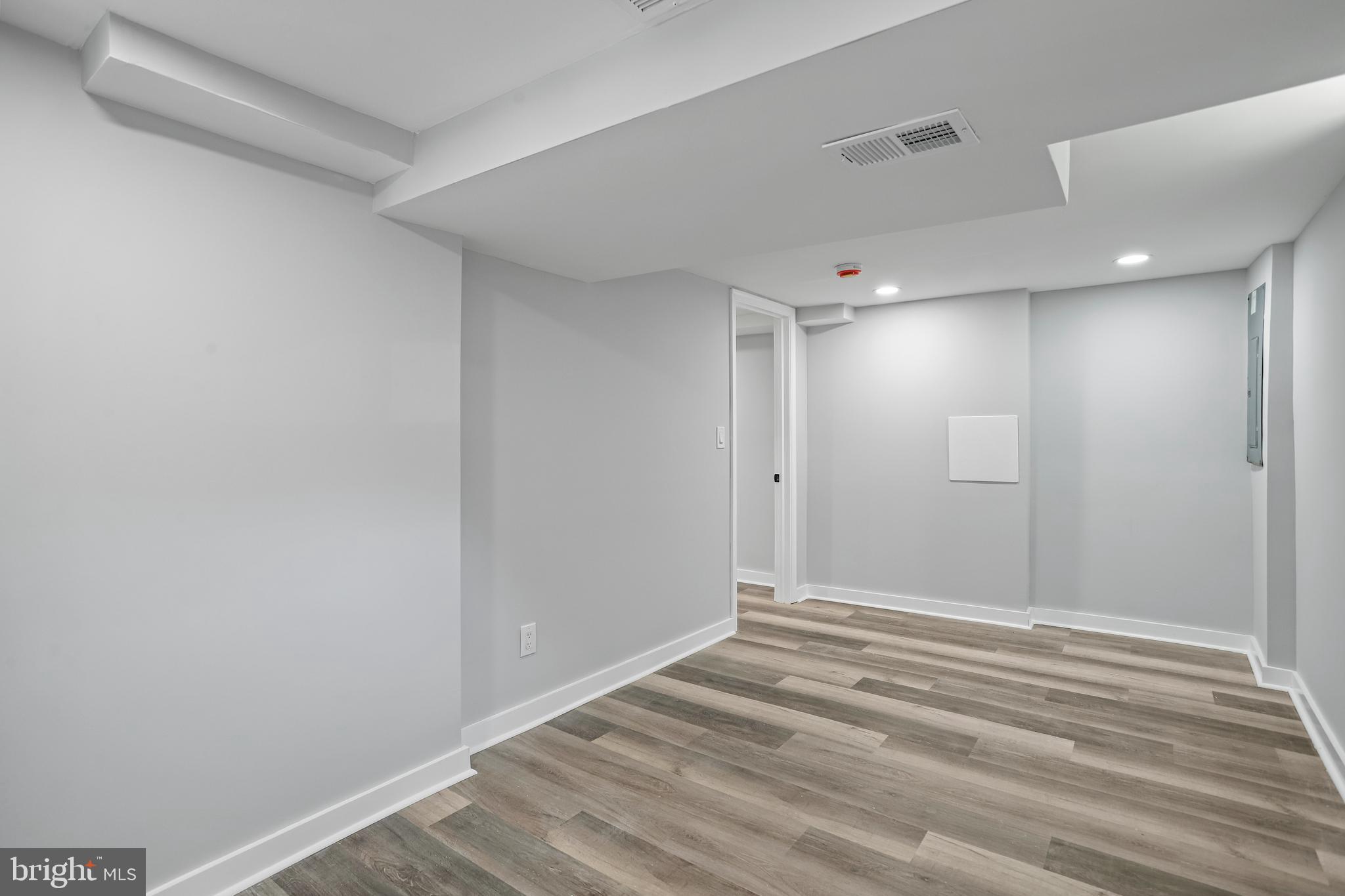 GLENMONT VILLAGE - Residential