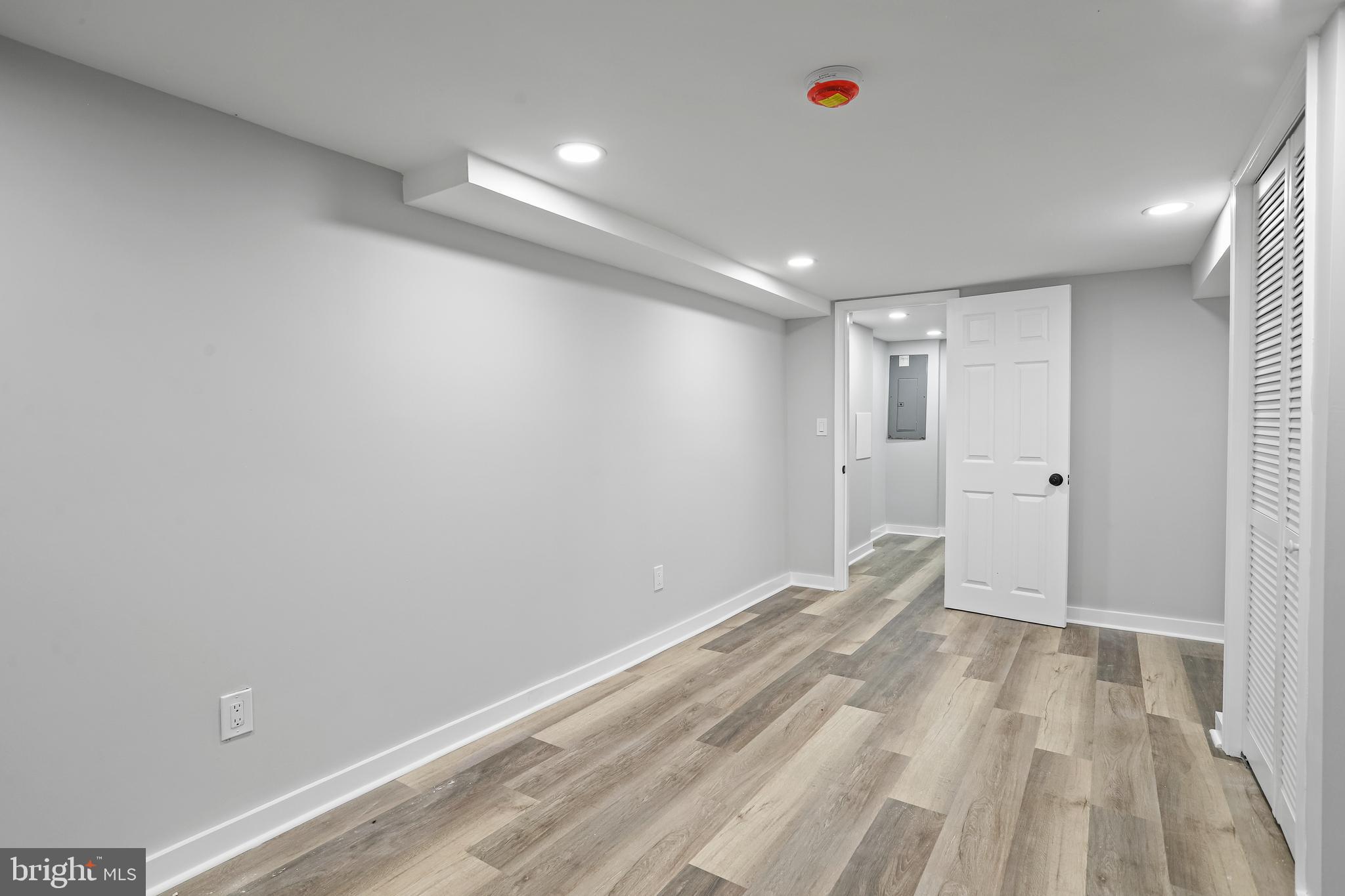 GLENMONT VILLAGE - Residential