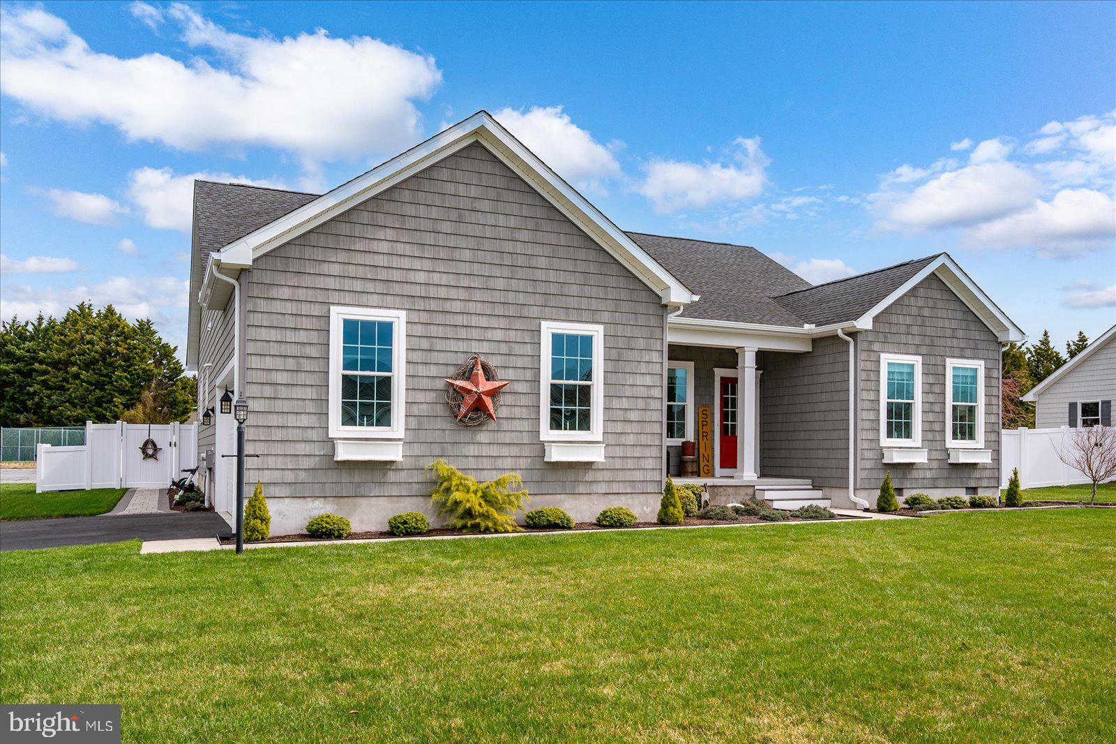 38284 CLEARWATER COURT