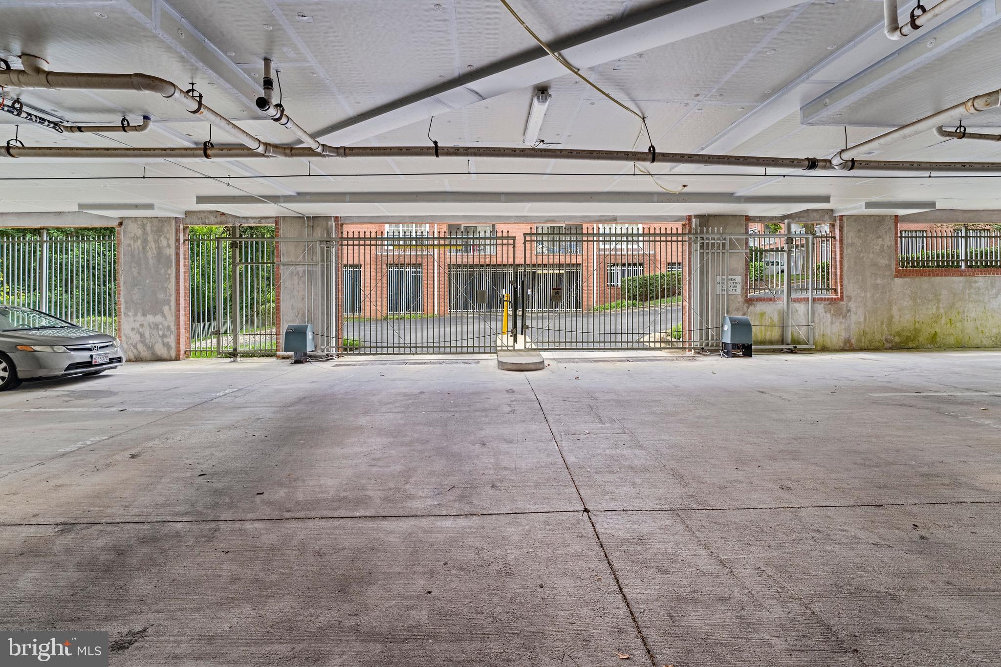 SPRING MILL - Residential