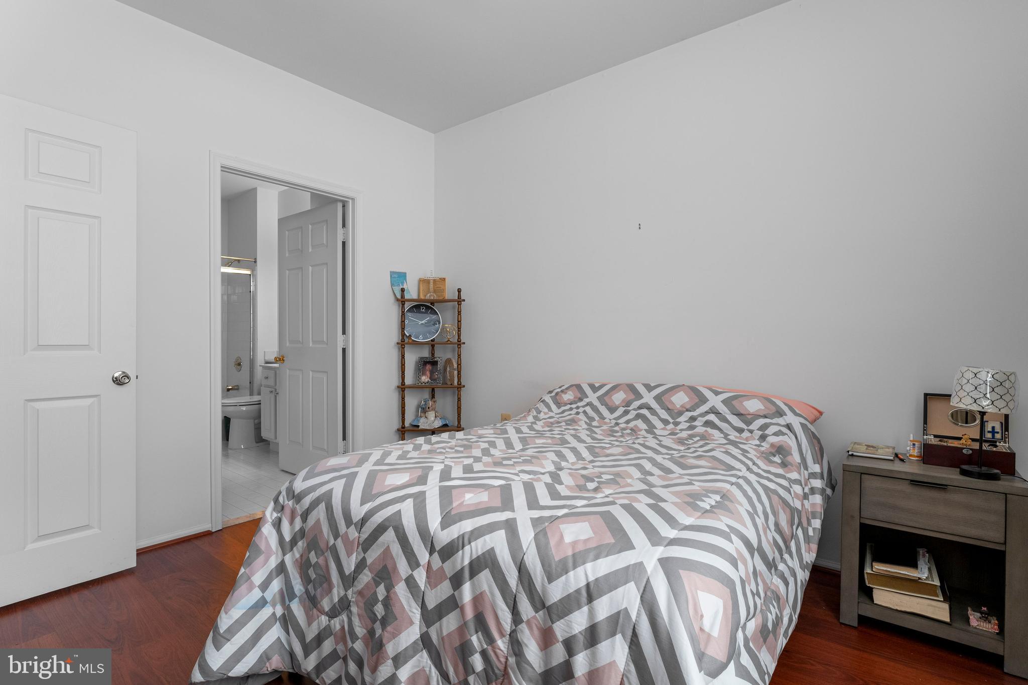 SPRING MILL - Residential