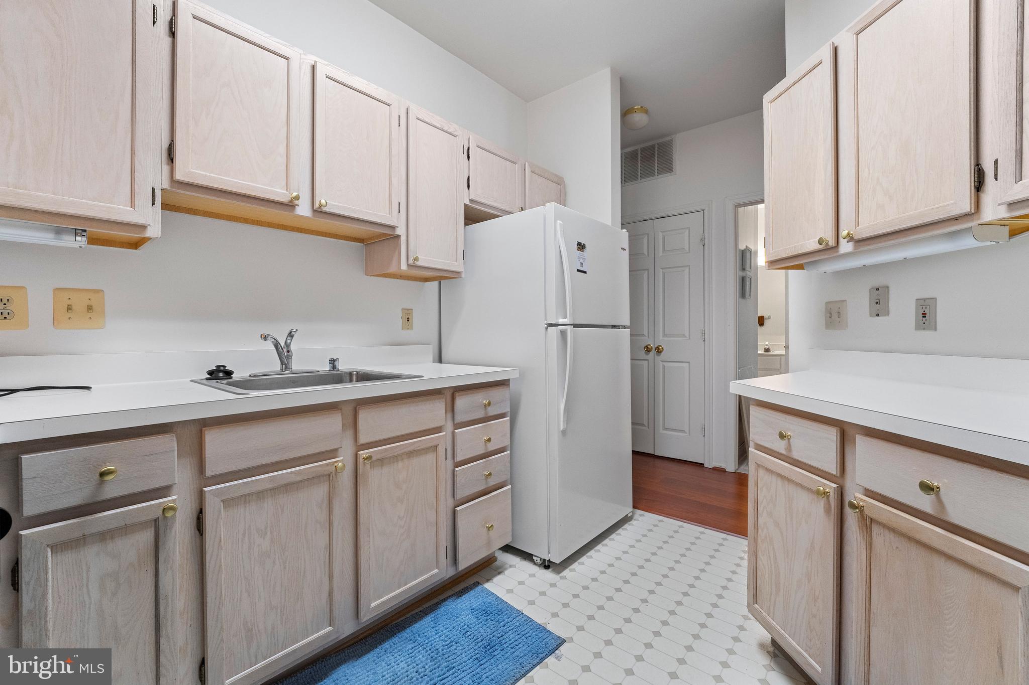 SPRING MILL - Residential