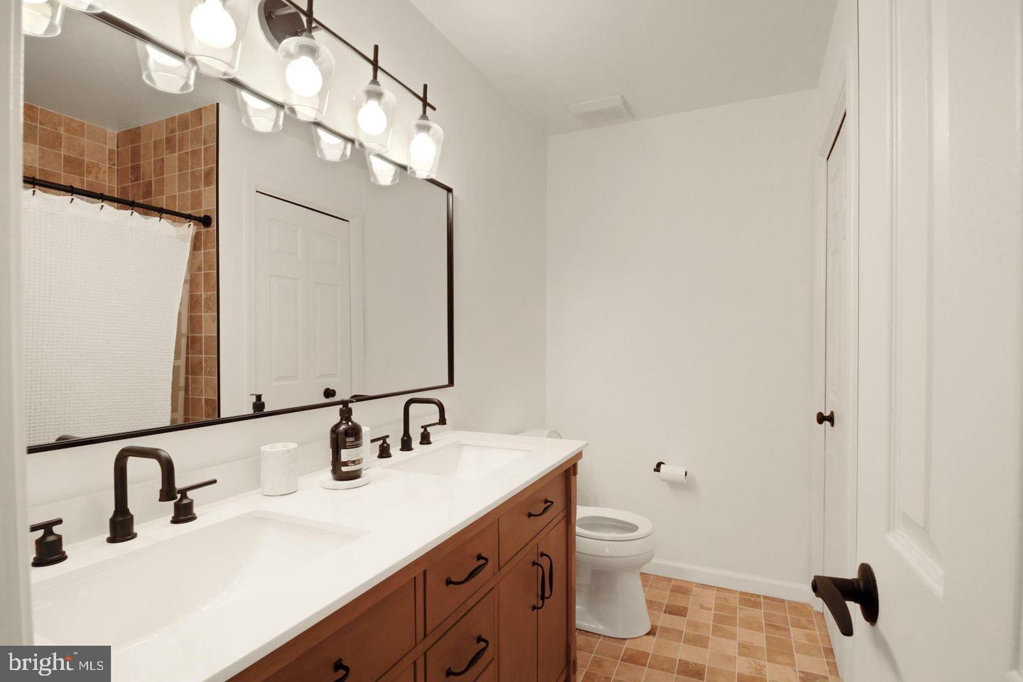 TUCKERMAN STATION - Residential Lease