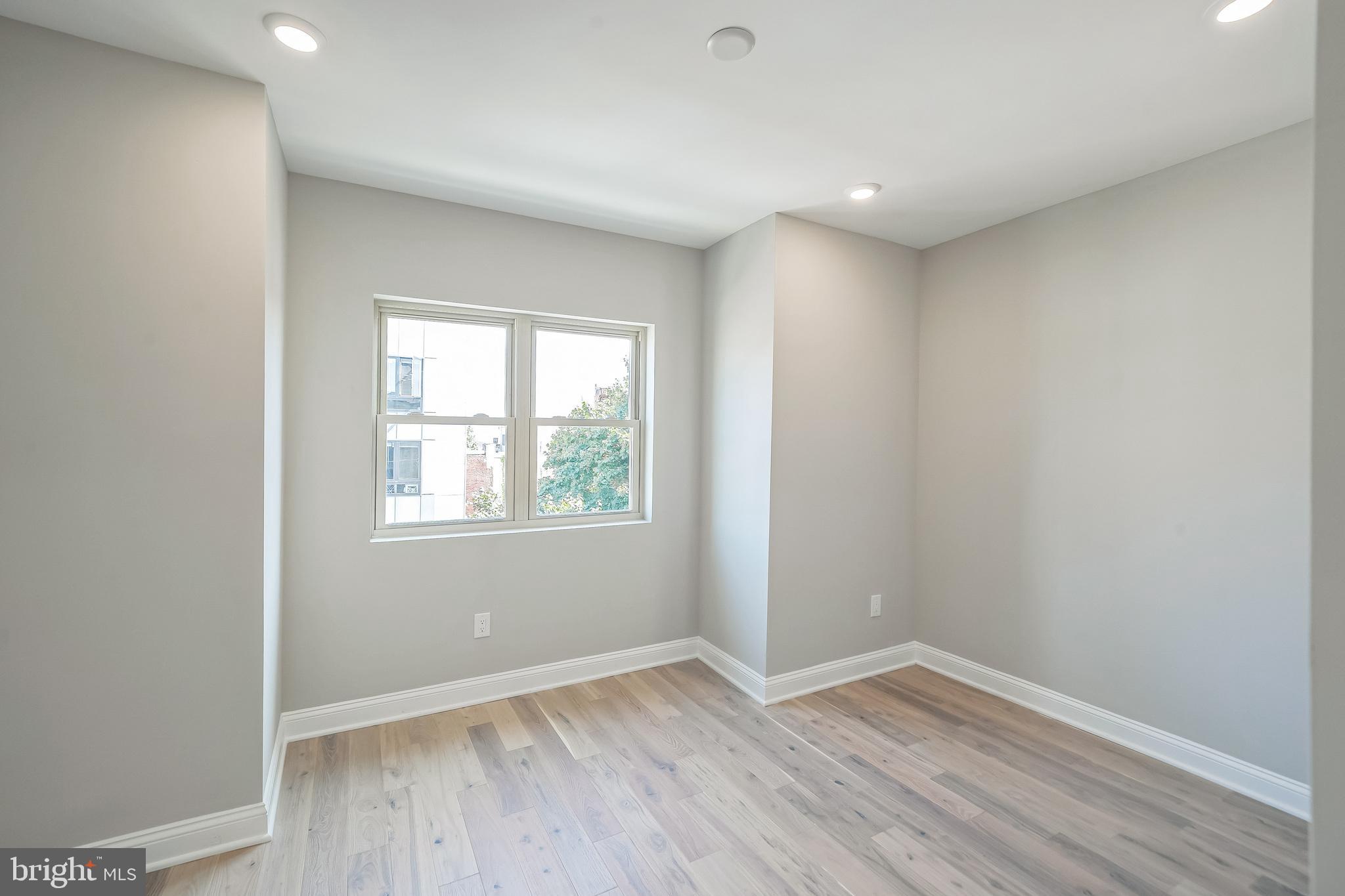 POINT BREEZE - Residential Lease
