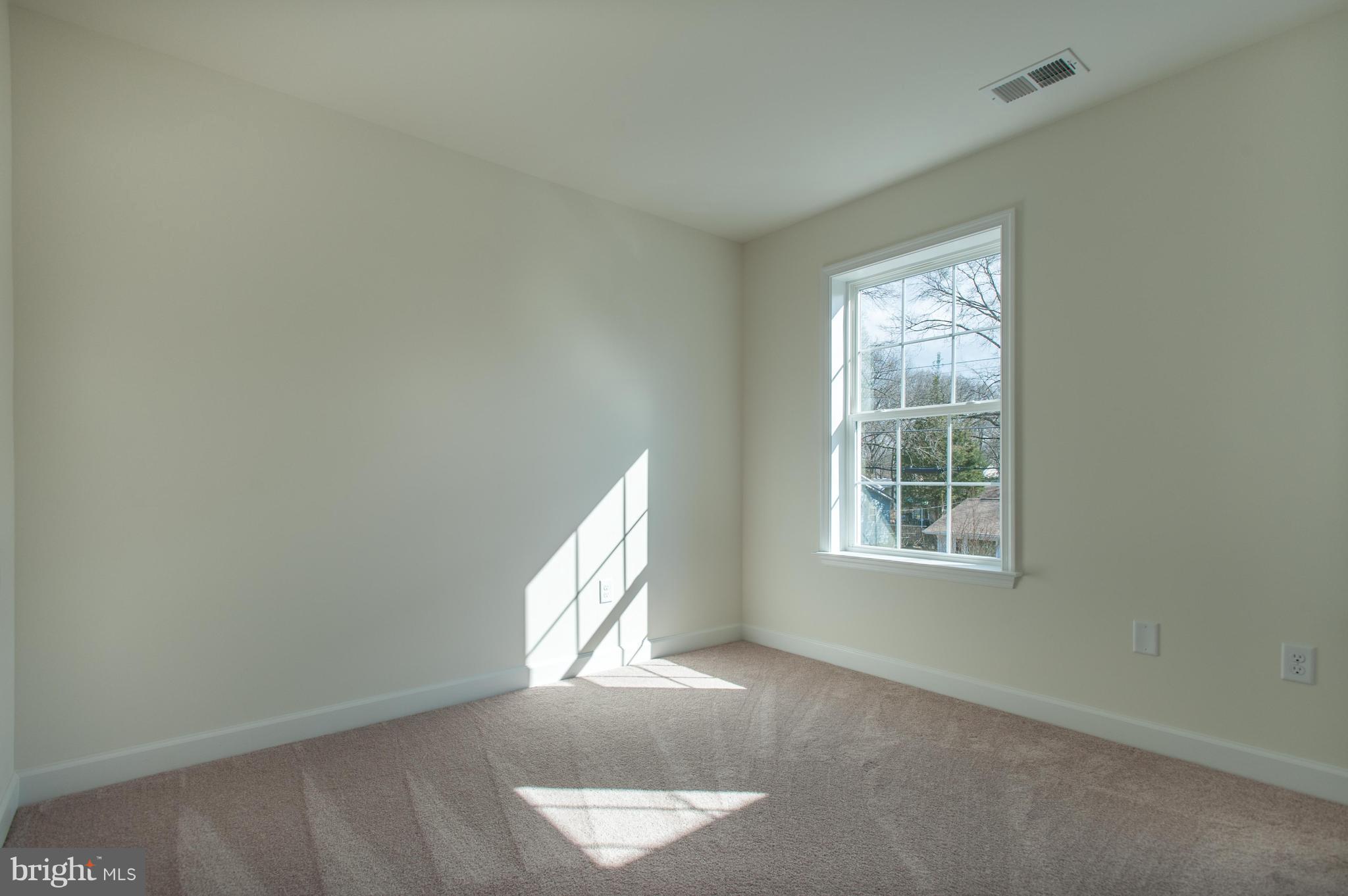 SEVERNA PARK - Residential