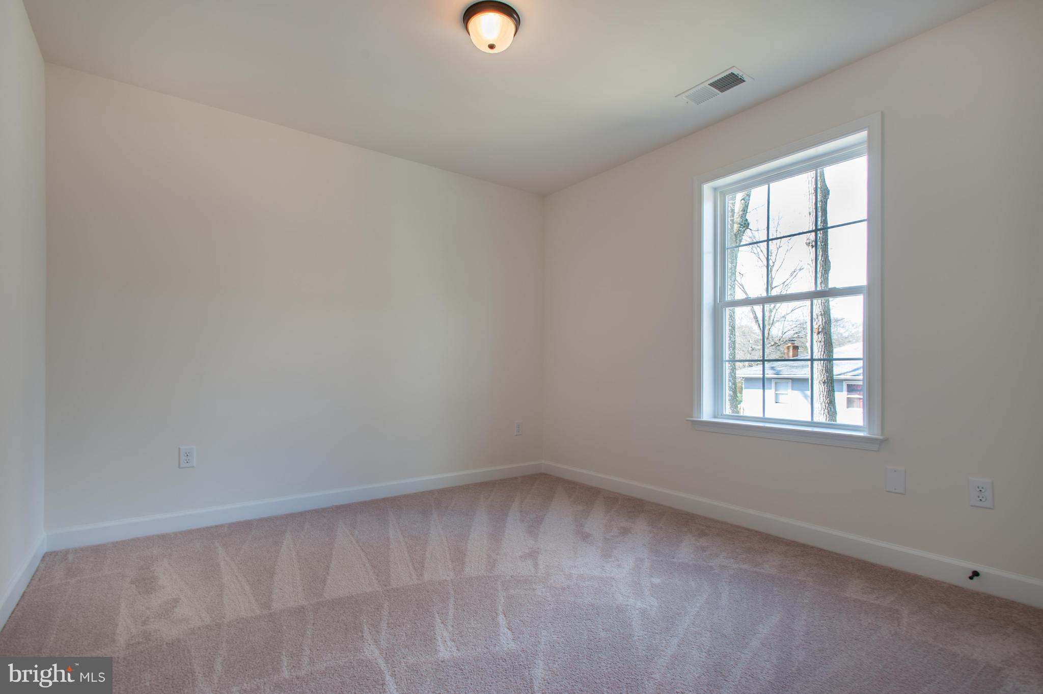 SEVERNA PARK - Residential