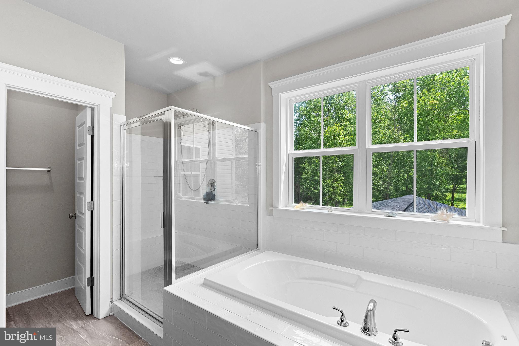 THE BLUFFS AT SLEETER LAKE - Residential