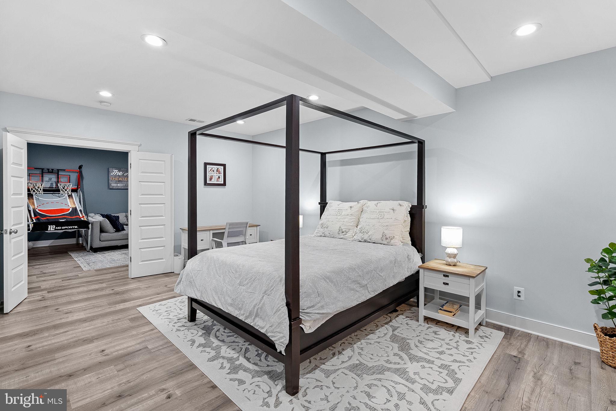 THE BLUFFS AT SLEETER LAKE - Residential