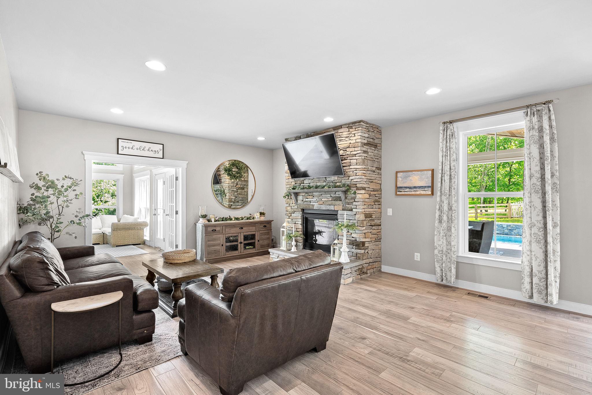 THE BLUFFS AT SLEETER LAKE - Residential