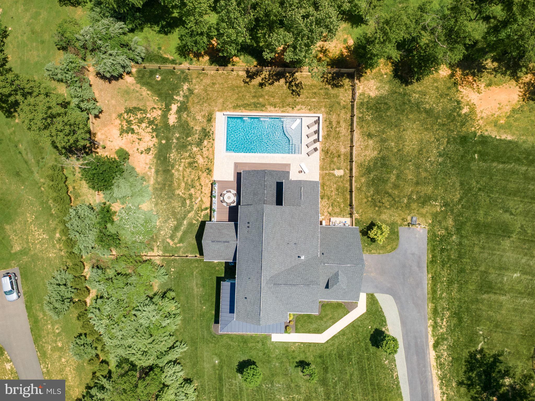 THE BLUFFS AT SLEETER LAKE - Residential