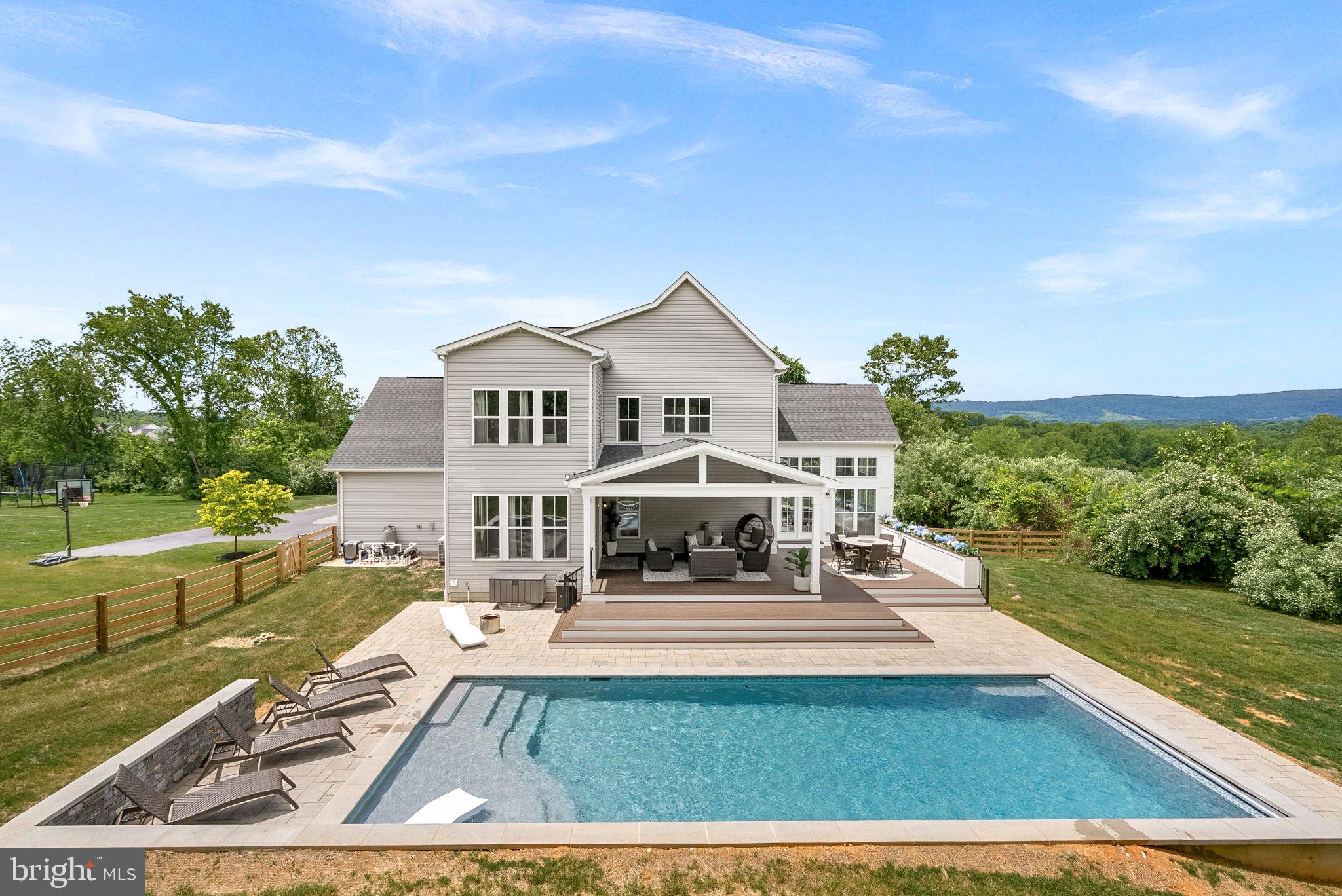 THE BLUFFS AT SLEETER LAKE - Residential