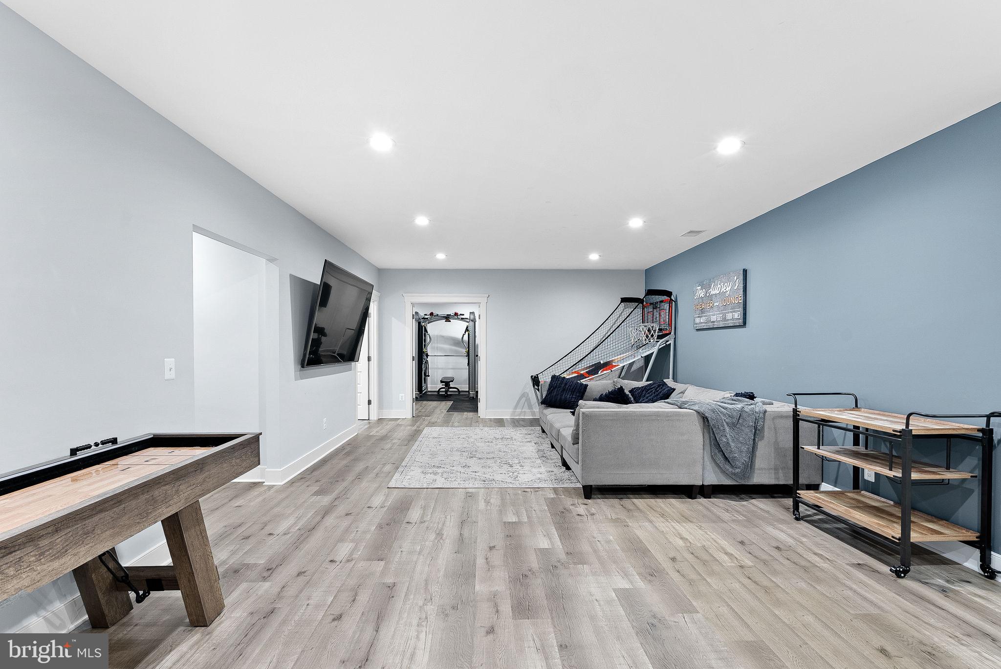 THE BLUFFS AT SLEETER LAKE - Residential