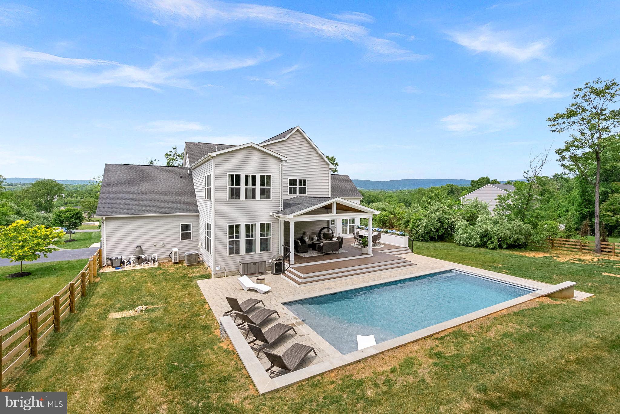 THE BLUFFS AT SLEETER LAKE - Residential