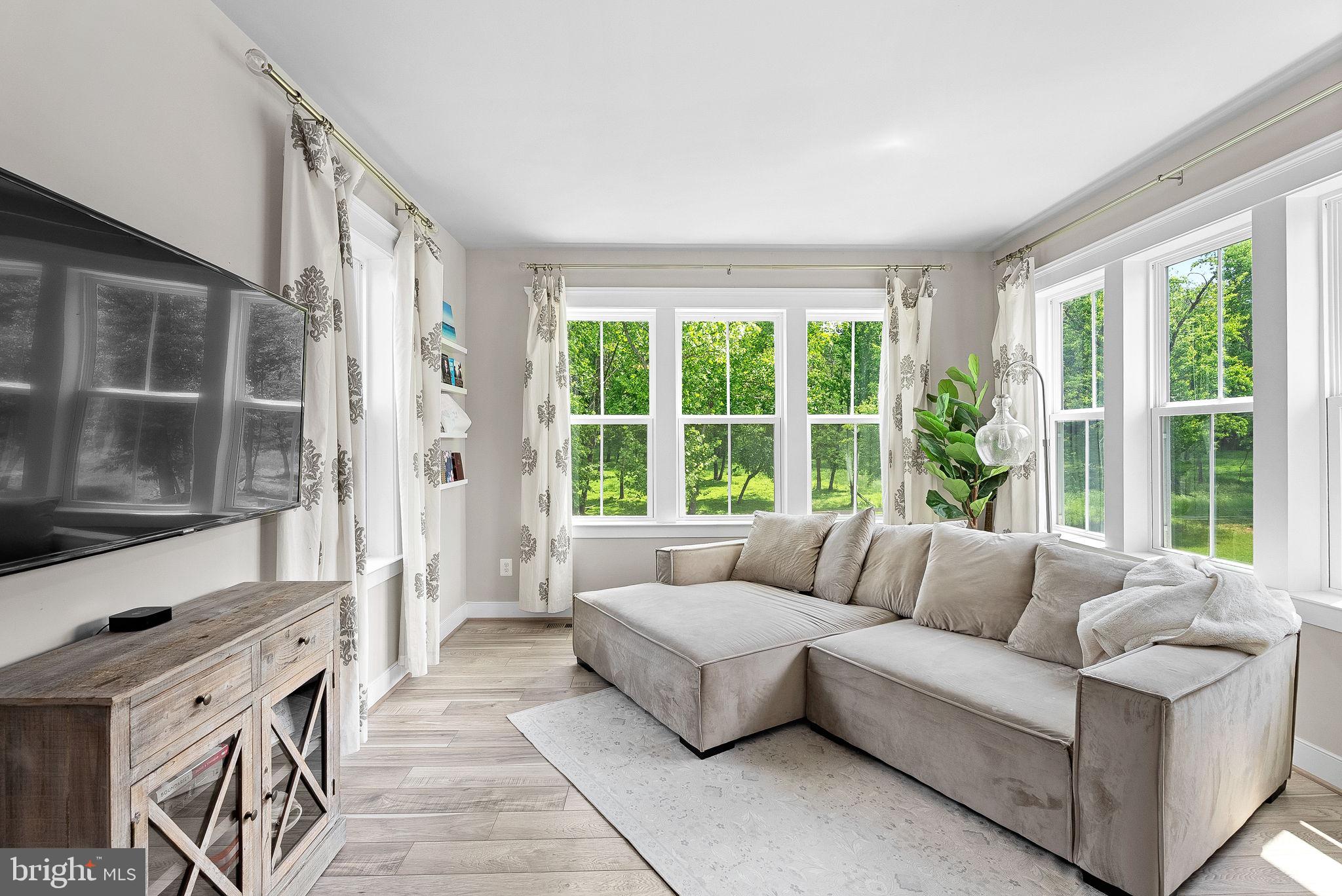 THE BLUFFS AT SLEETER LAKE - Residential