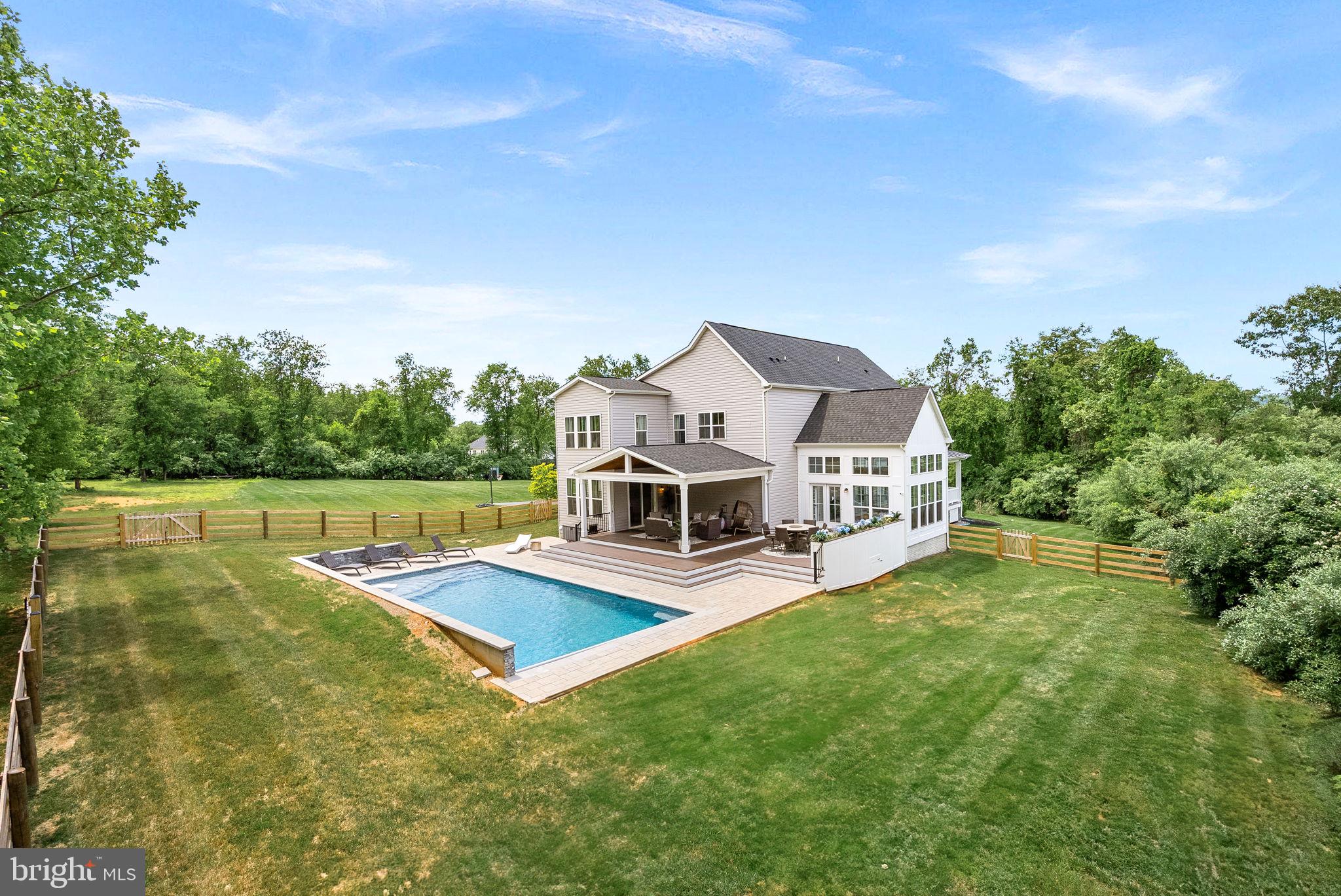 THE BLUFFS AT SLEETER LAKE - Residential