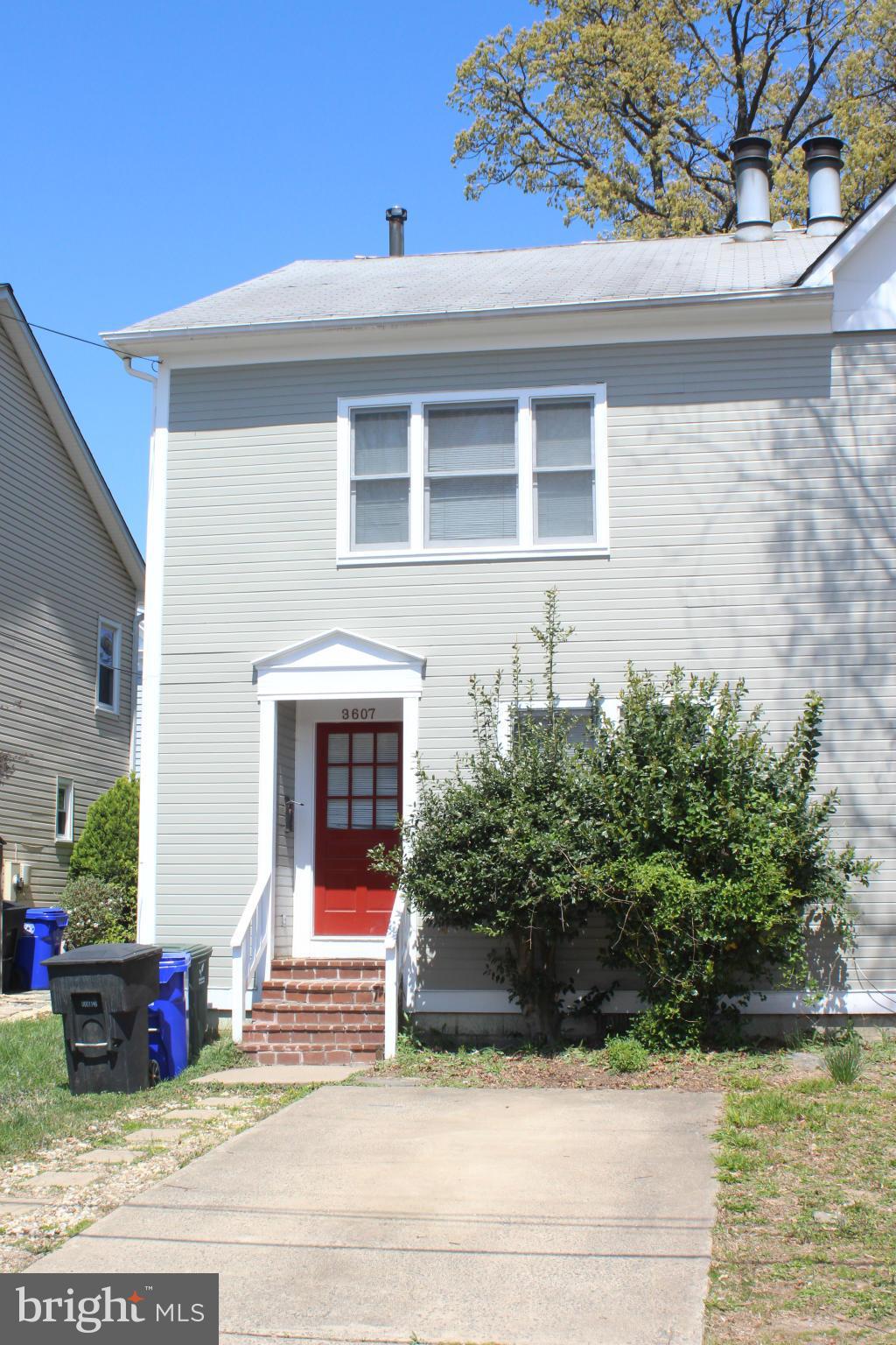 DOUGLAS ESTATES - Residential Lease