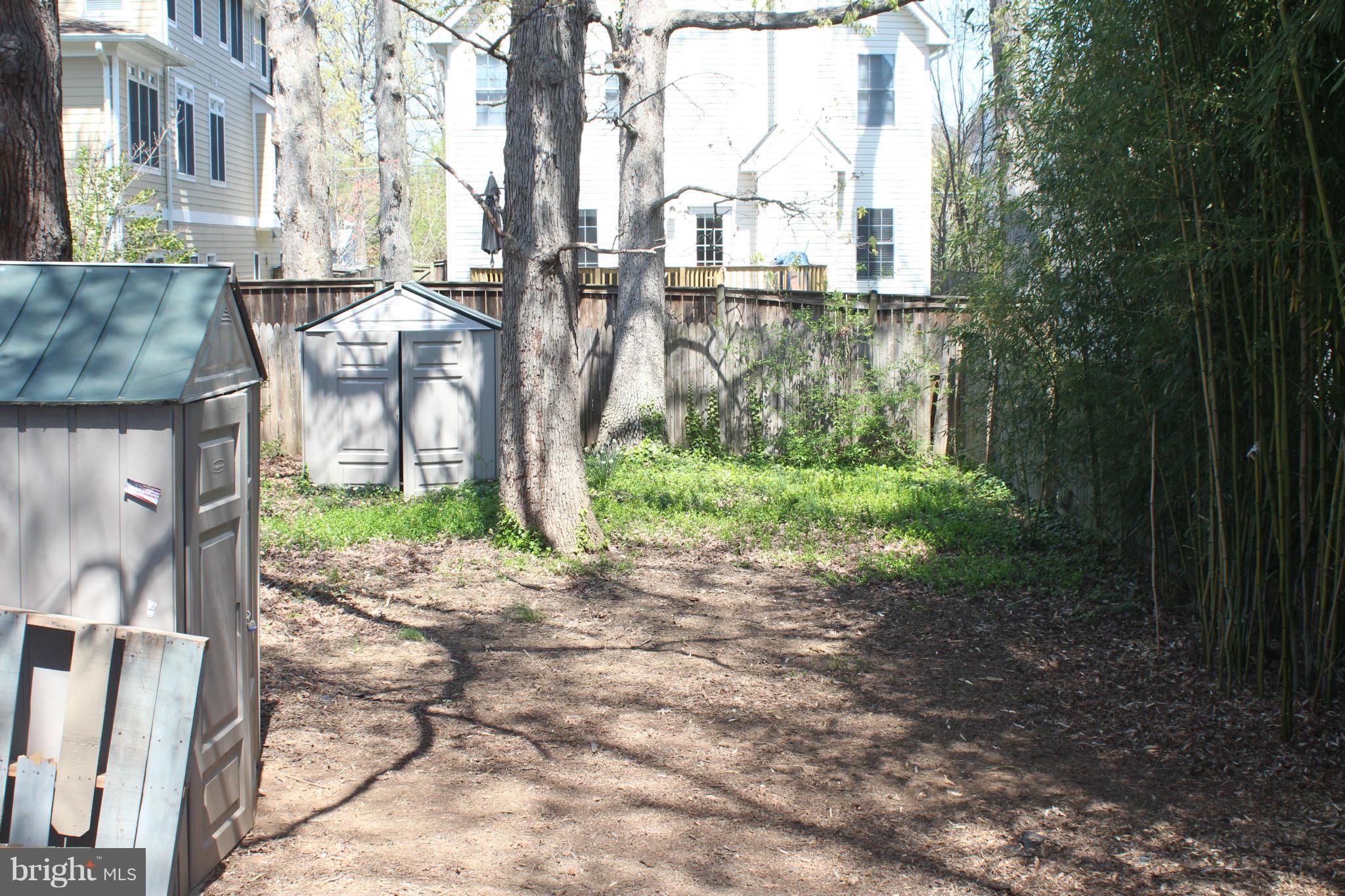 DOUGLAS ESTATES - Residential Lease