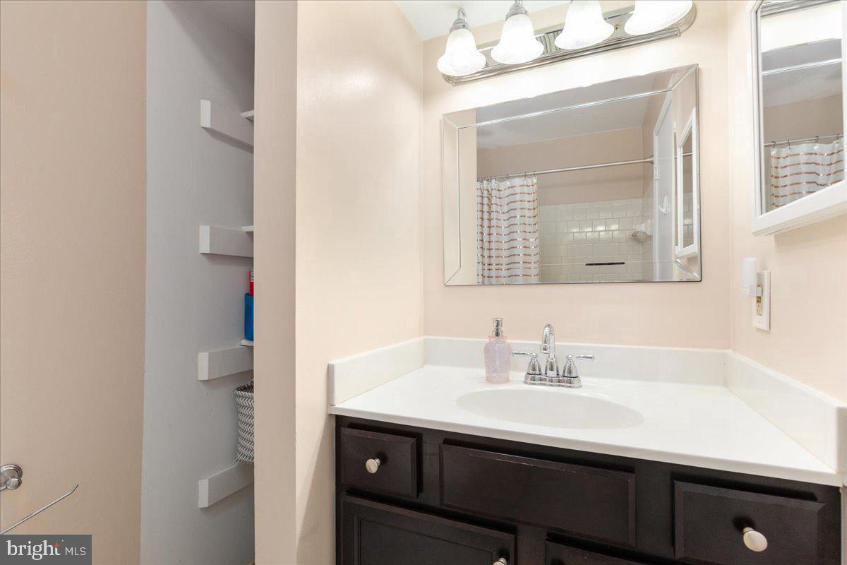 ANTIETAM SQUARE CONDO - Residential Lease