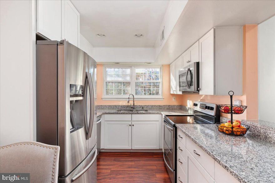 OPEN HOUSE this Sunday 4-6pm! Call today for this great 2 bed 2 Bath rental in desirable quiet Woodbridge neighborhood!