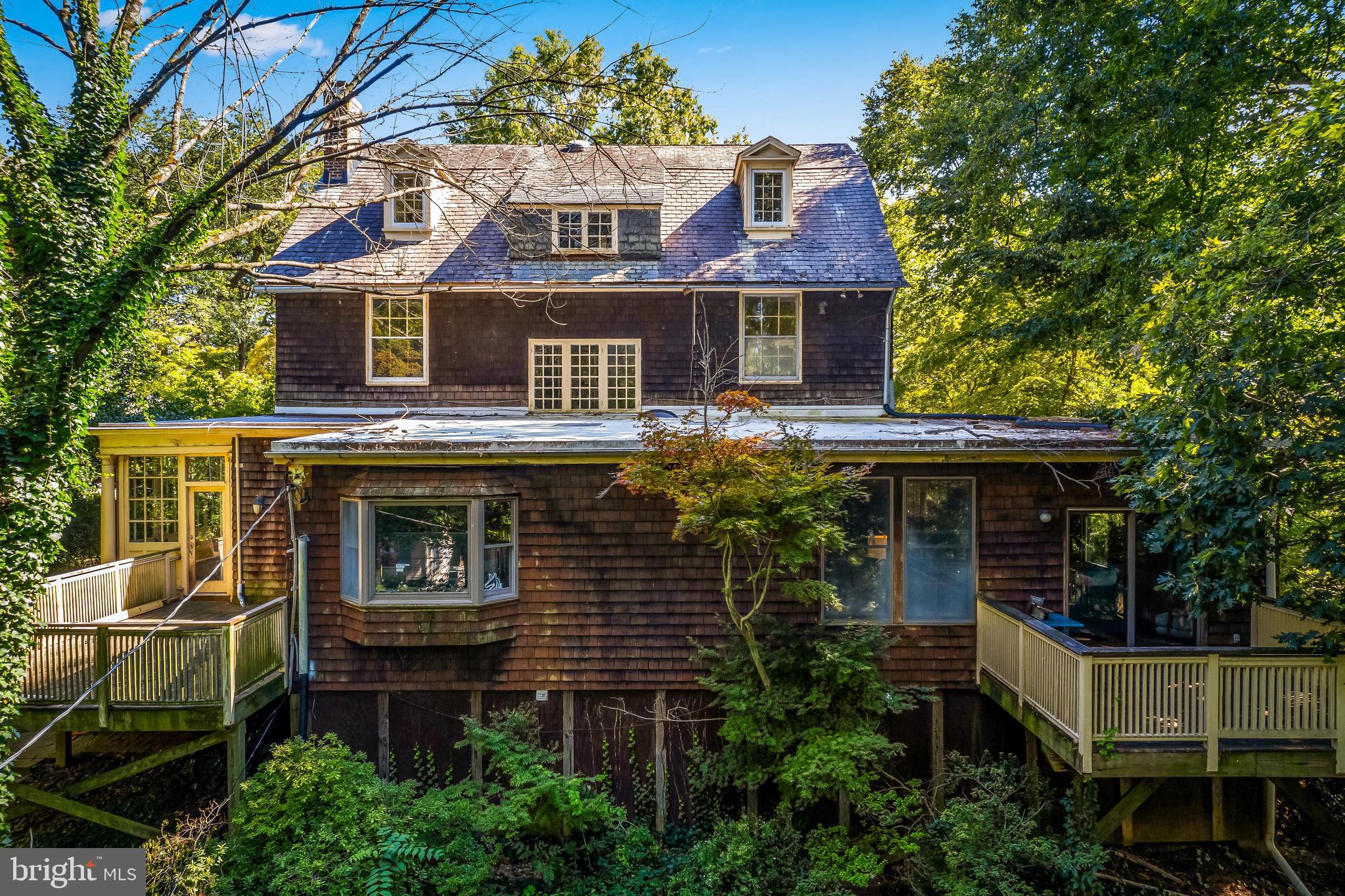 ROLAND PARK - Residential