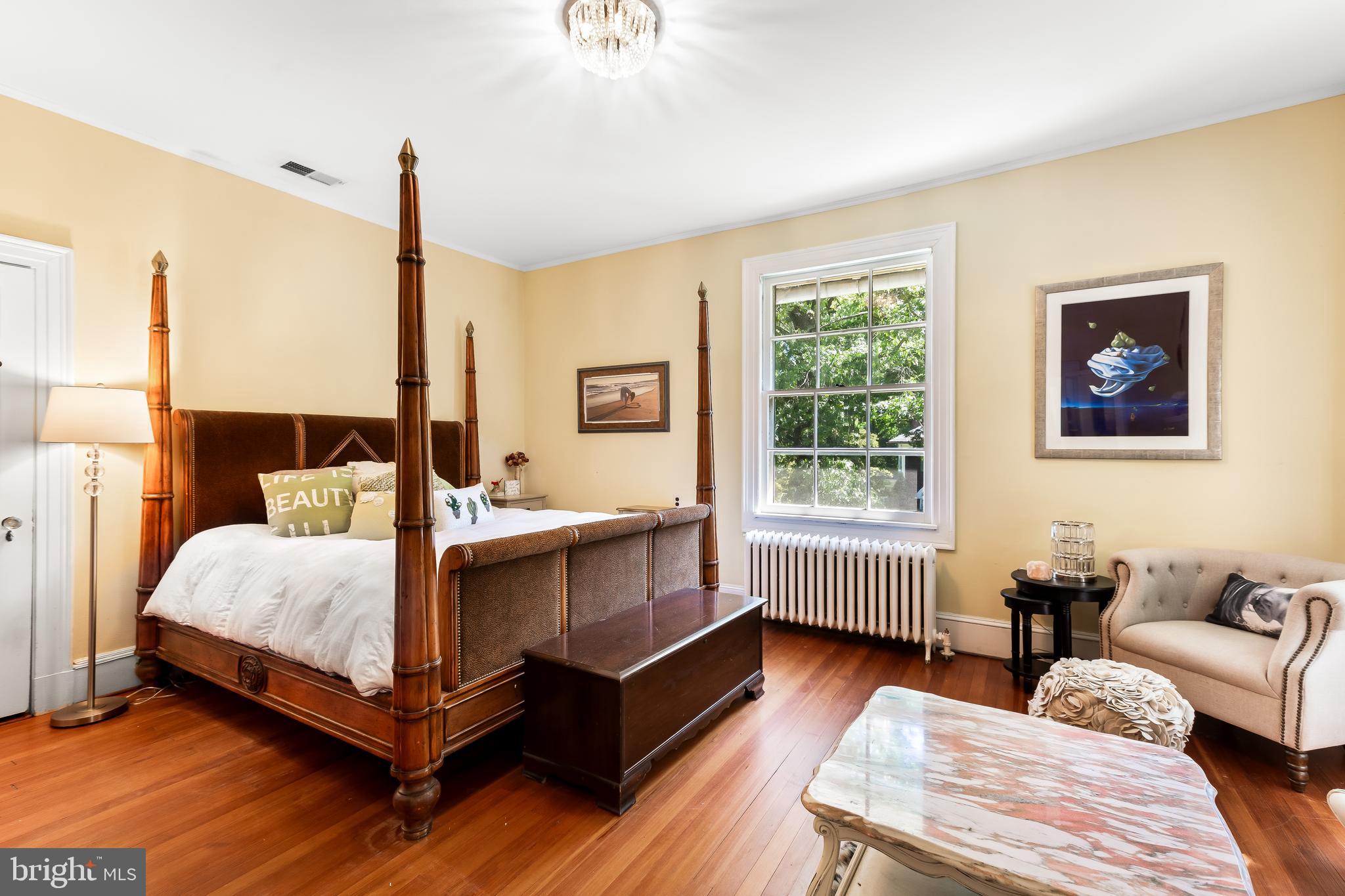 ROLAND PARK - Residential