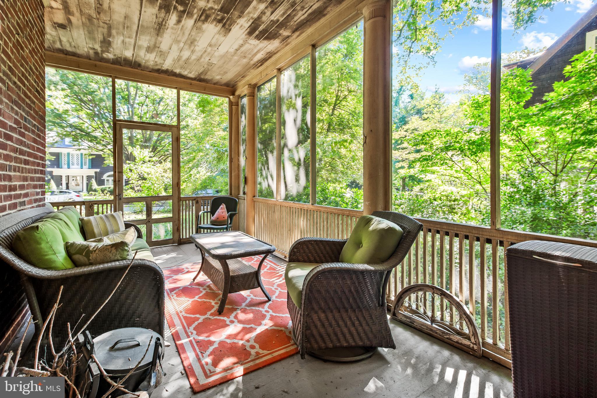 ROLAND PARK - Residential