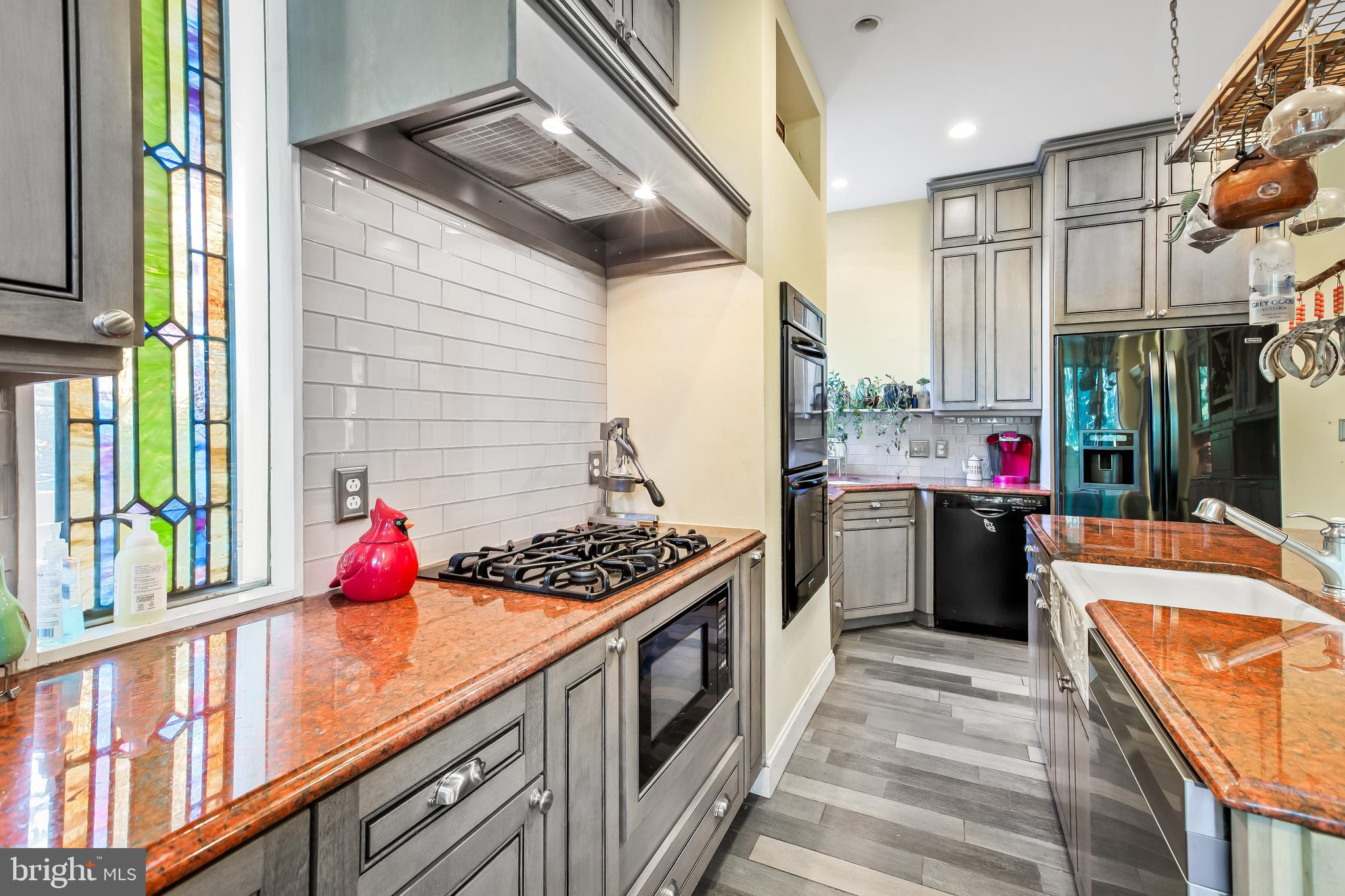 ROLAND PARK - Residential