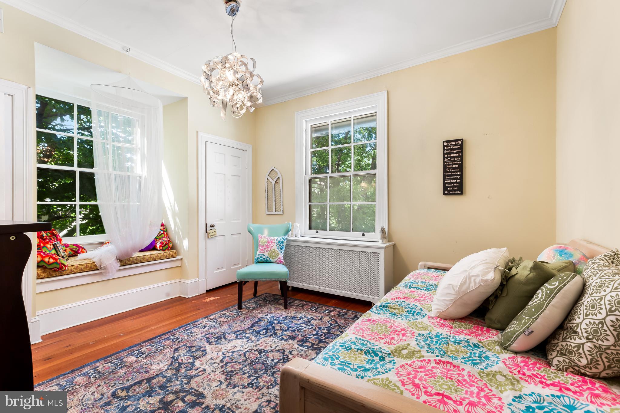 ROLAND PARK - Residential