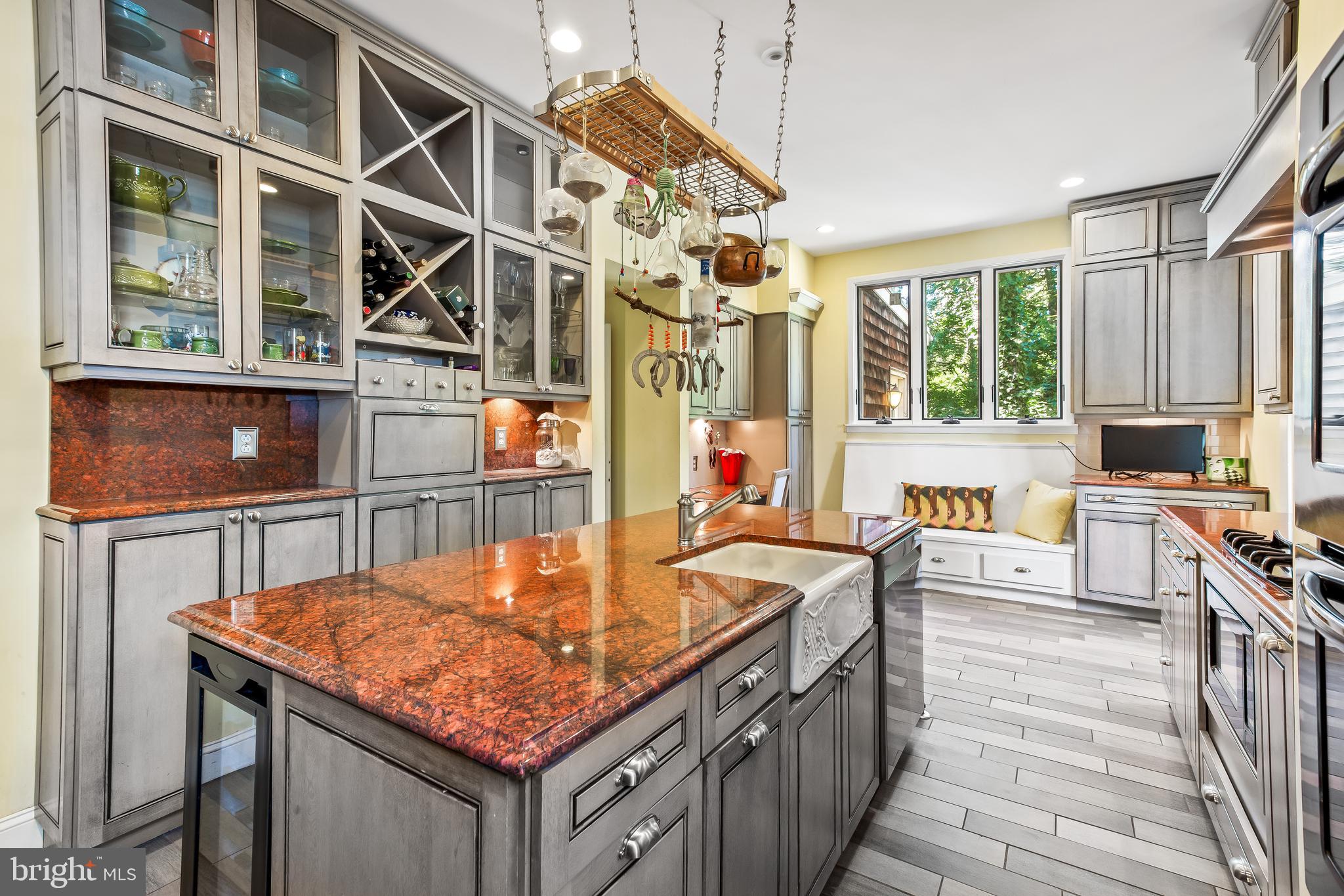 ROLAND PARK - Residential