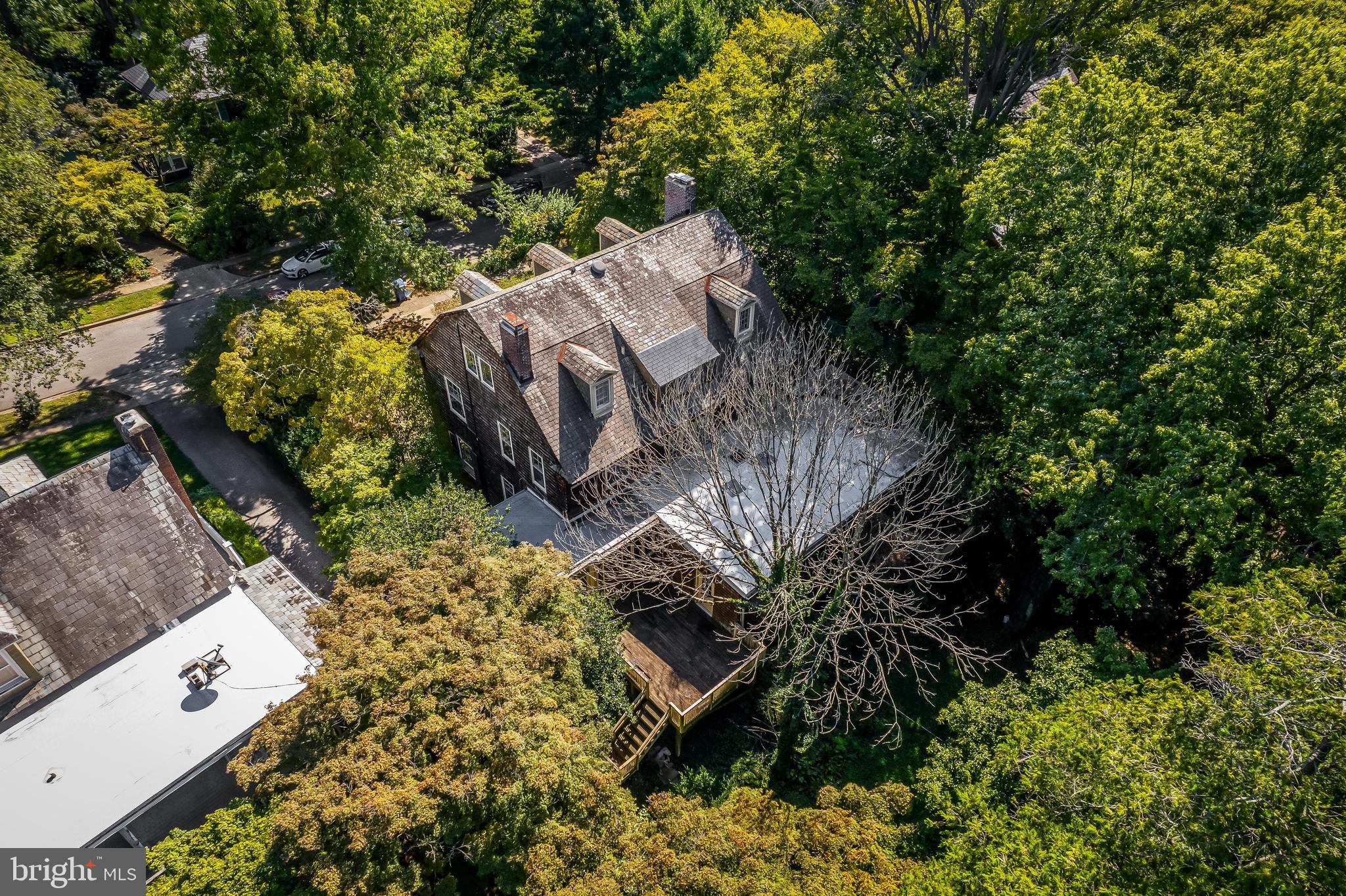 ROLAND PARK - Residential