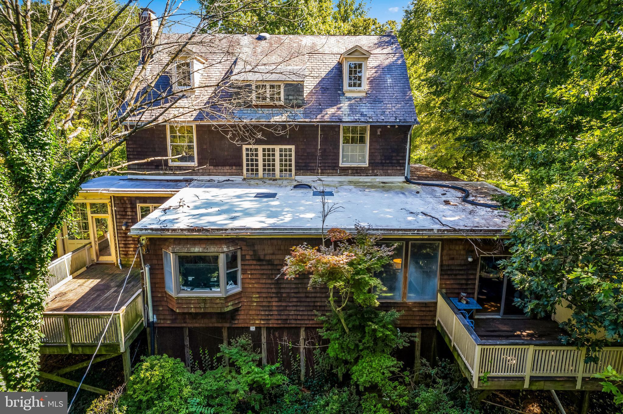 ROLAND PARK - Residential