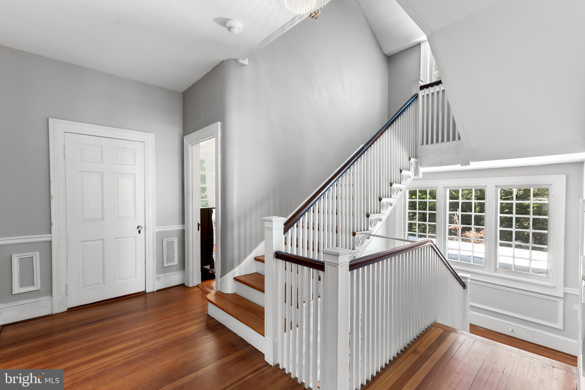 ROLAND PARK - Residential