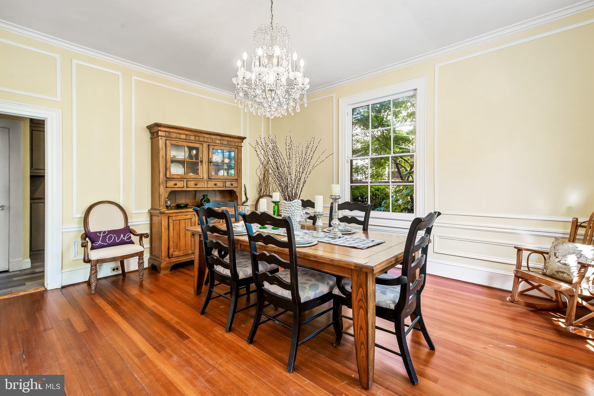 ROLAND PARK - Residential