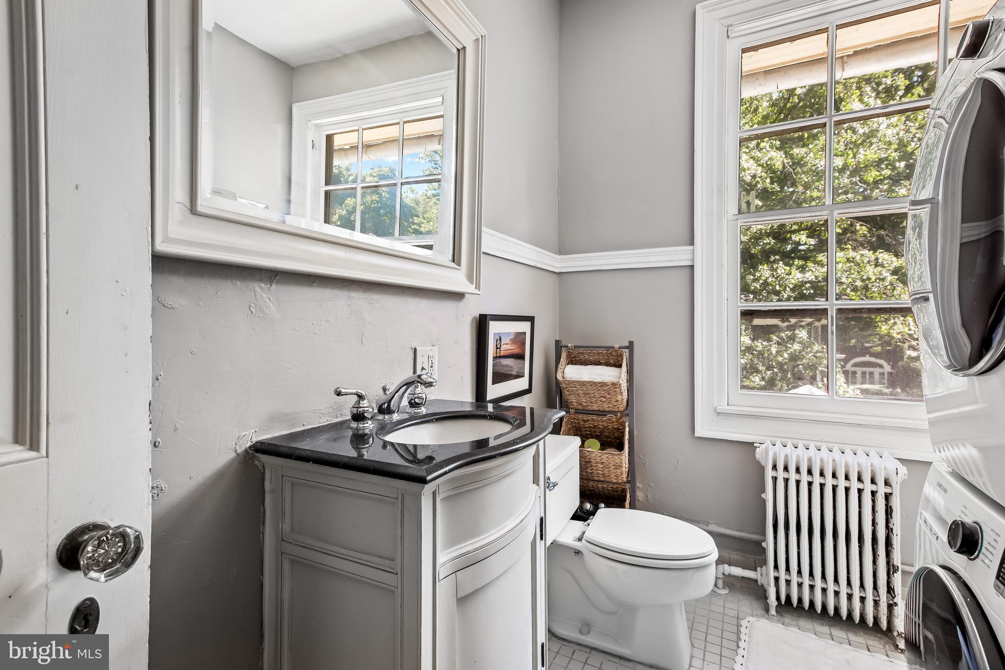 ROLAND PARK - Residential