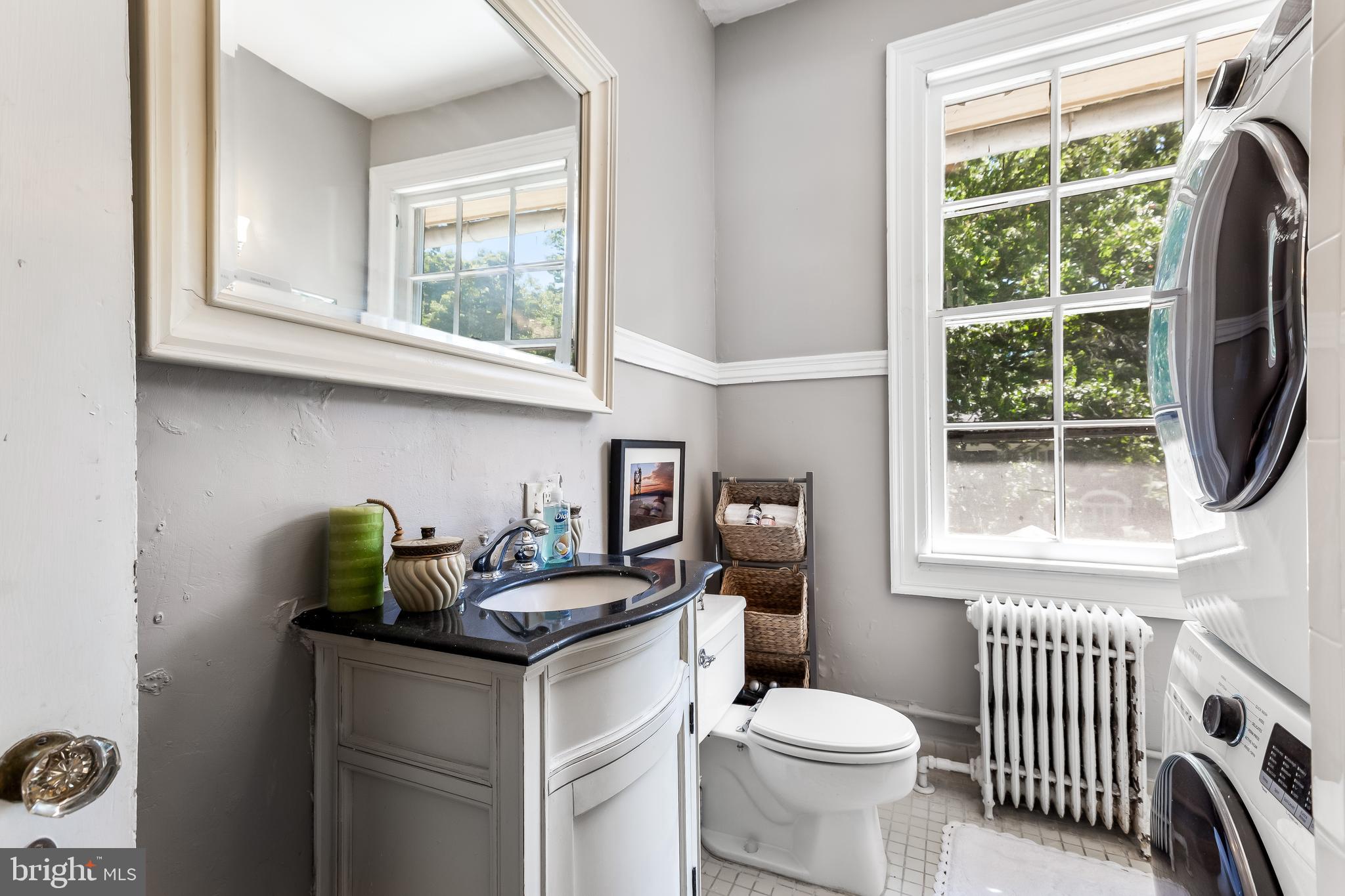 ROLAND PARK - Residential